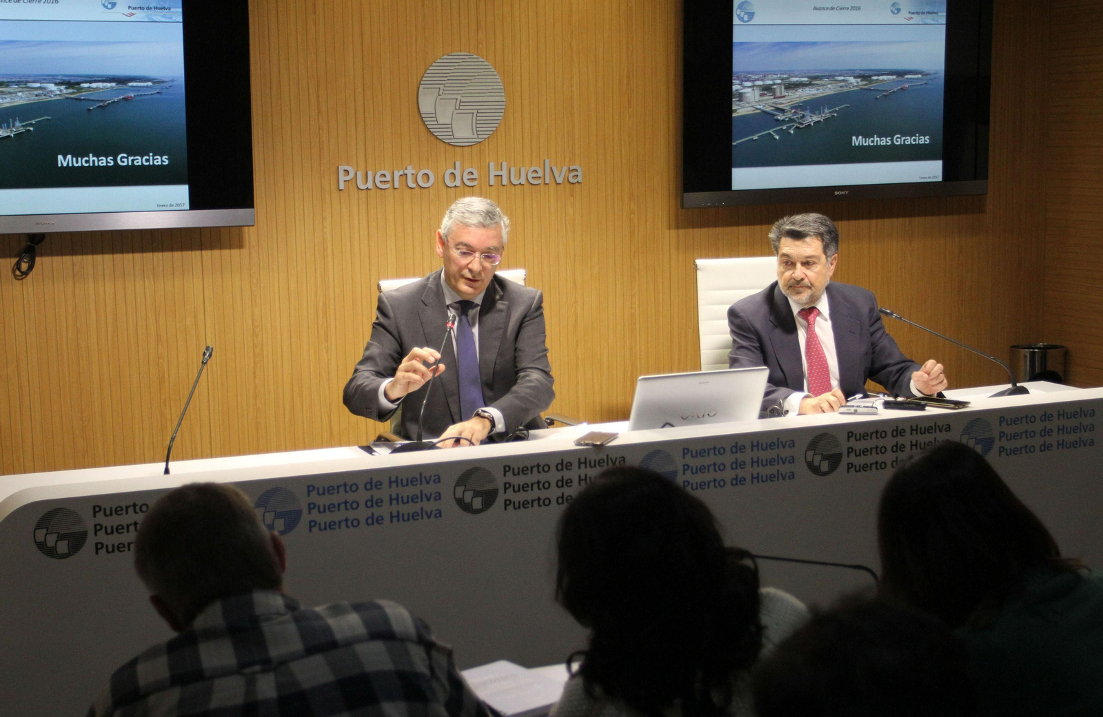 Javier Barrero en la Autoridad Portuaria de Huelva.