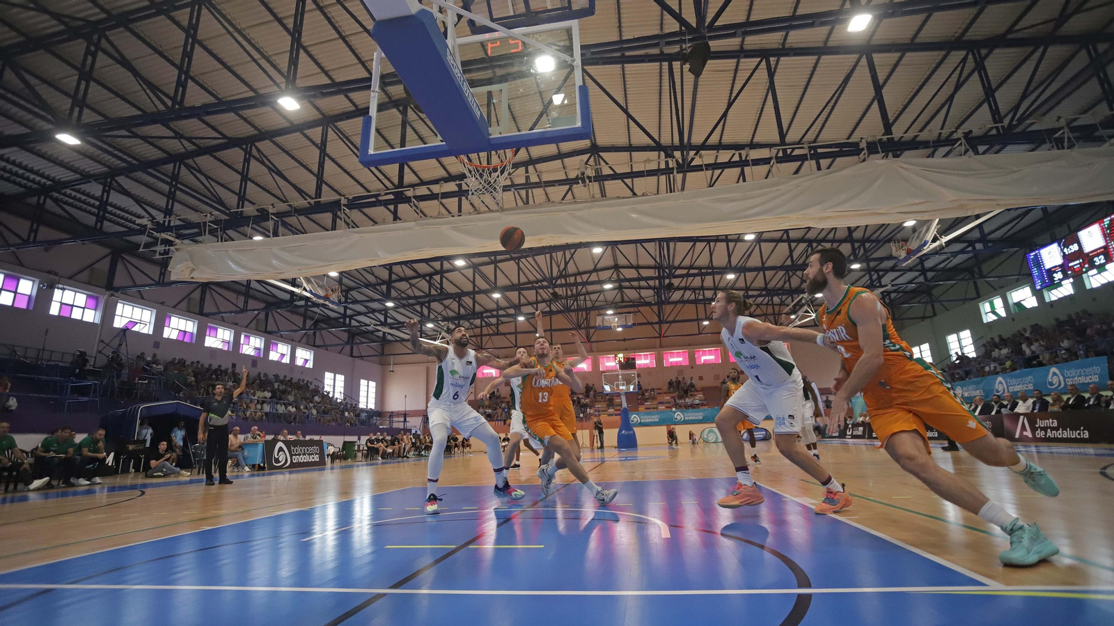 Las mejores fotos del Unicaja - Betis en La Línea