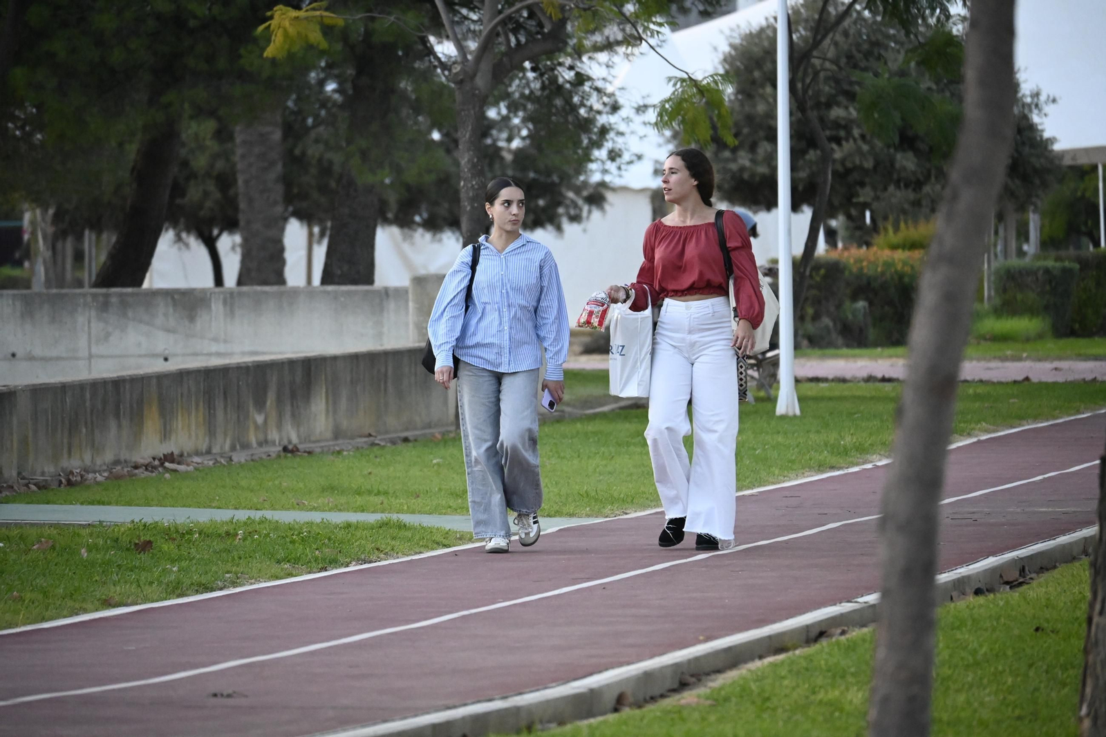 Ambiente en la Universidad del Carmen de Huelva, en imágenes