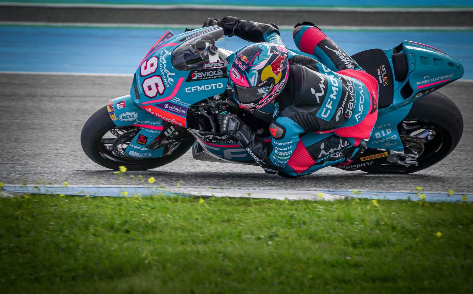 Imágenes de los Test de entrenamiento de Moto2 y Moto3 en el Circuito de Jerez