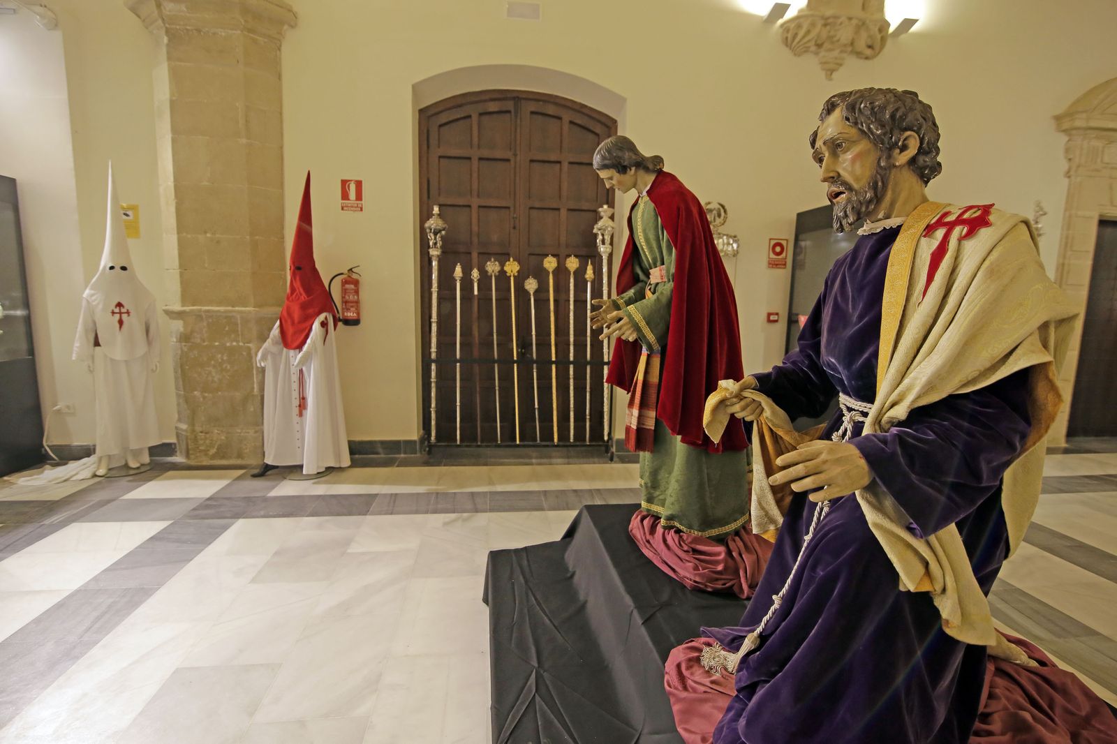 Inauguración de la exposición del Prendimiento en la sala De Profundis en los Claustros de Santo Domingo