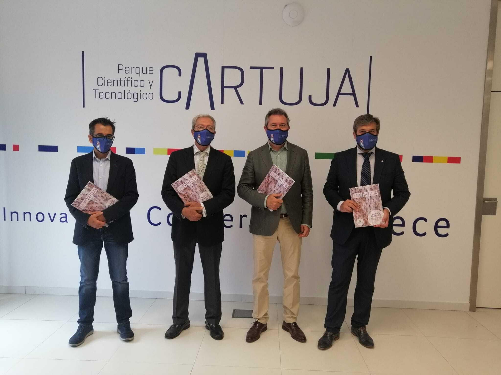 Manuel Ortigosa, Rogelio Velasco, Juan Espadas y Luis Pérez, en la presentación de la memoria del PCT Cartuja. Manuel Ortigosa, Rogelio Velasco, Juan Espadas y Luis Pérez, en la presentación de la memoria del PCT Cartuja.