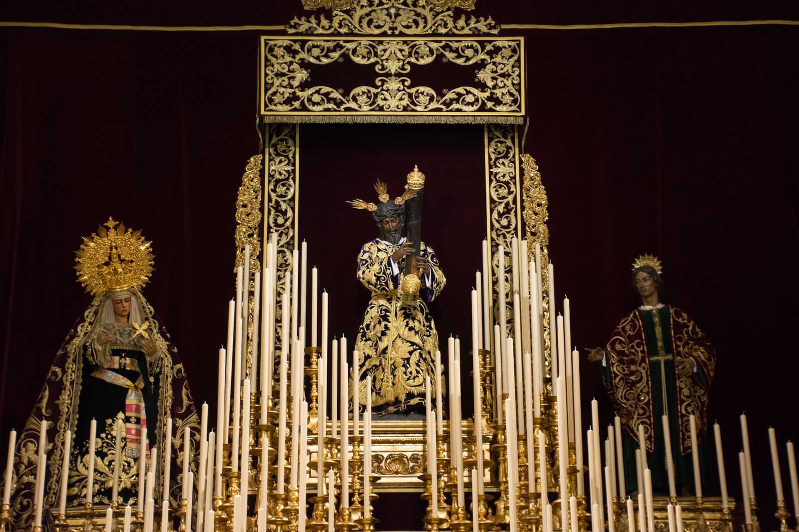 Altar del solemne quinario a Nuestro Padre Jesús de la Salud, de Los Gitanos