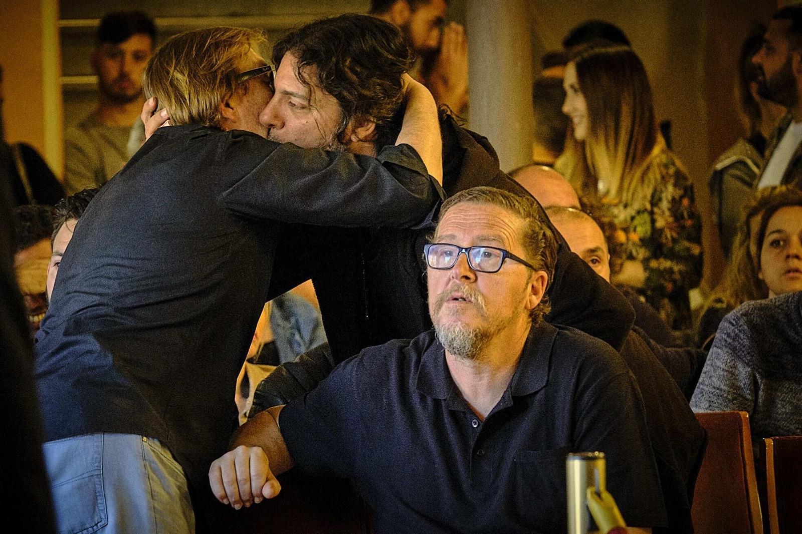 Dolor en la despedida del eterno Capitán Veneno en el Falla.