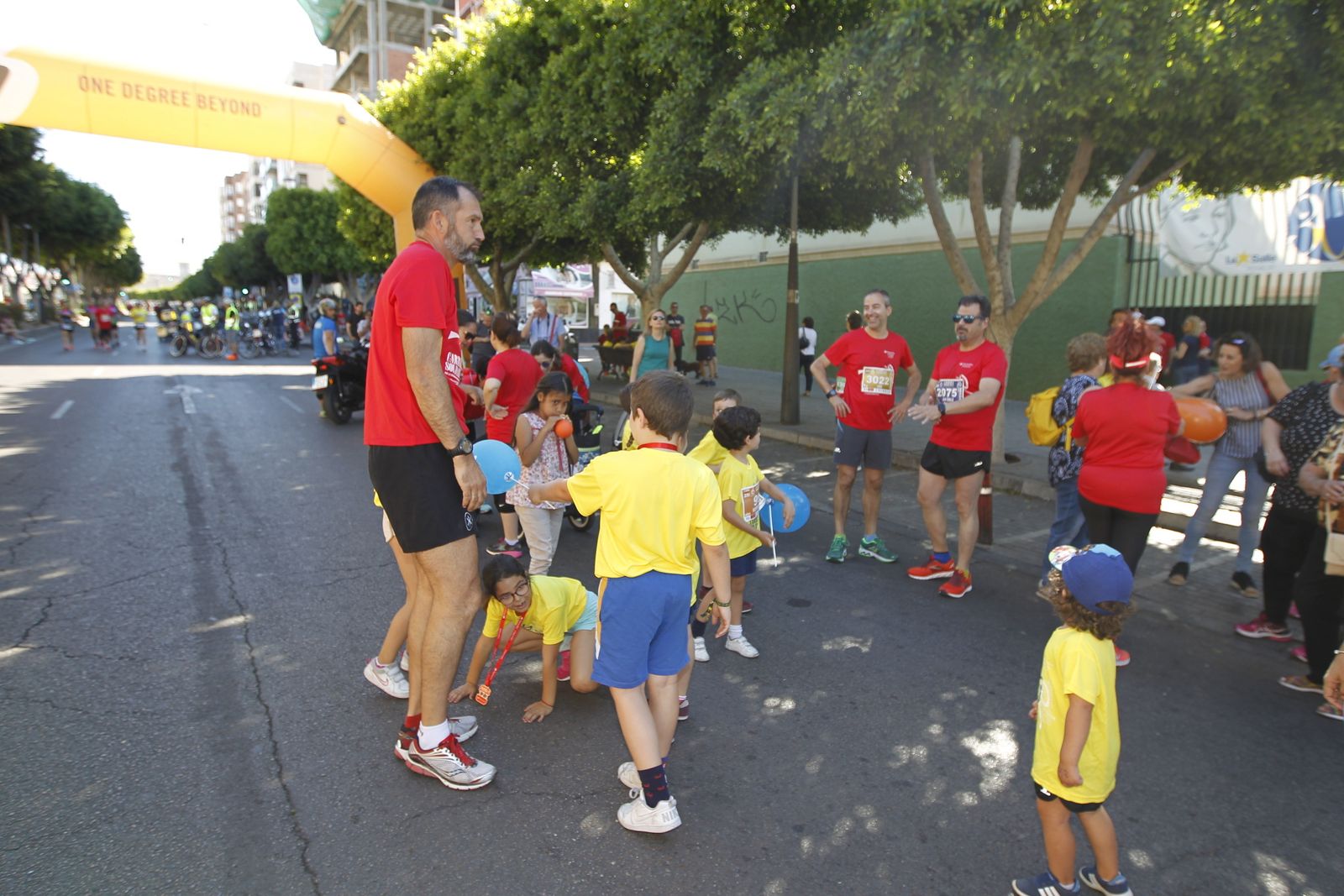 Fotogalería carrera atletismo popular enfermedades poco frecuentes. La Salle Almería