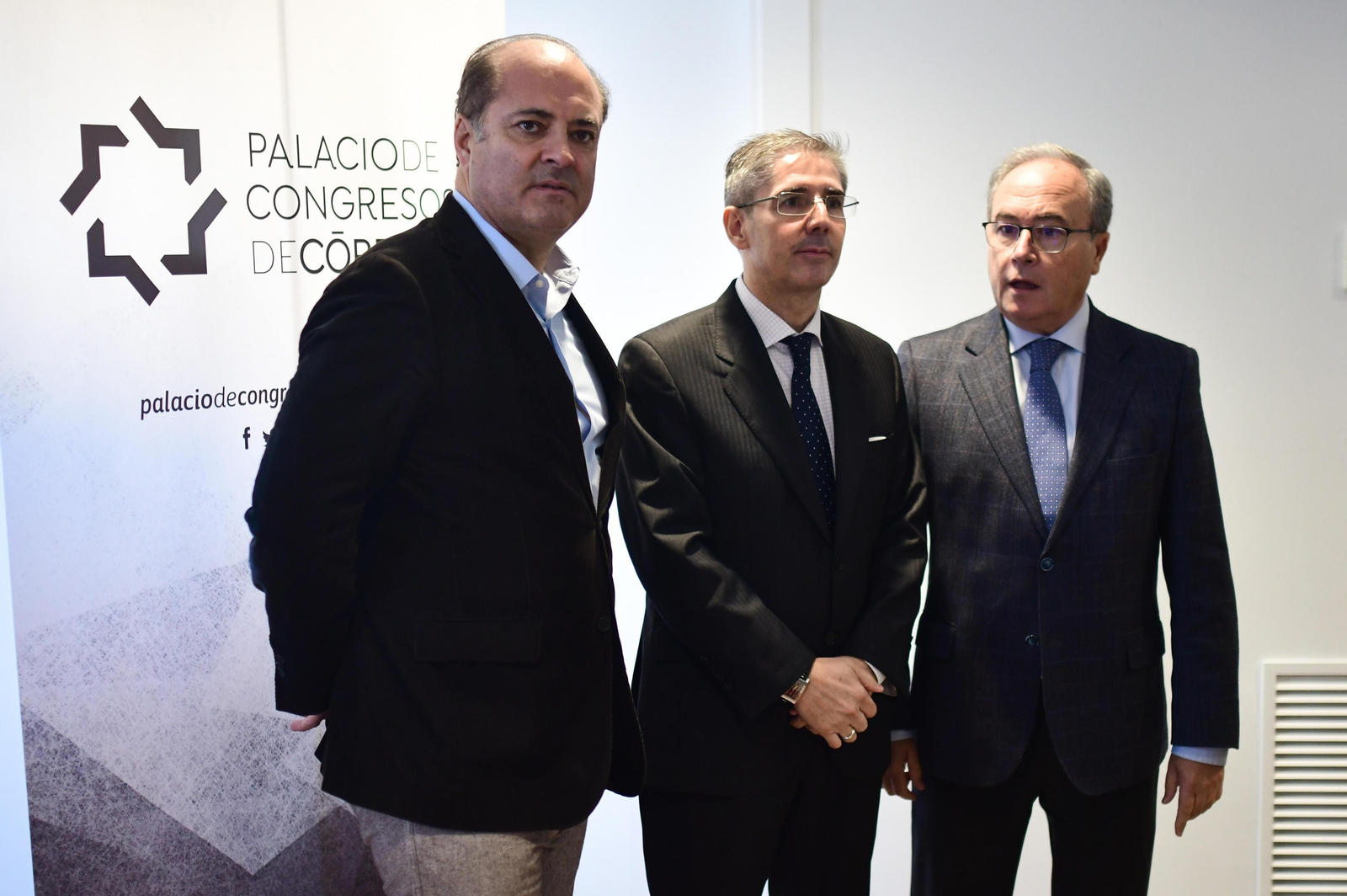 Carlos de Sebastián, Juan Salado y Antonio Díaz, ayer en el Palacio de Congresos.