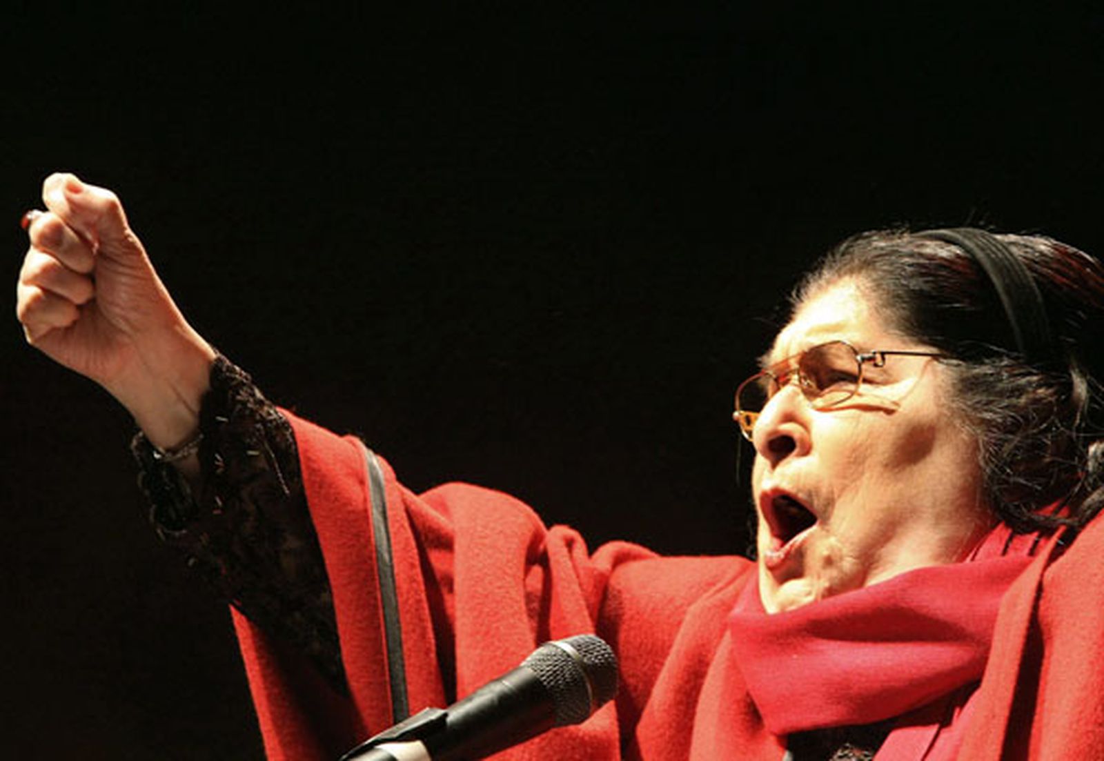 Argentina, pendiente de la salud de Mercedes Sosa