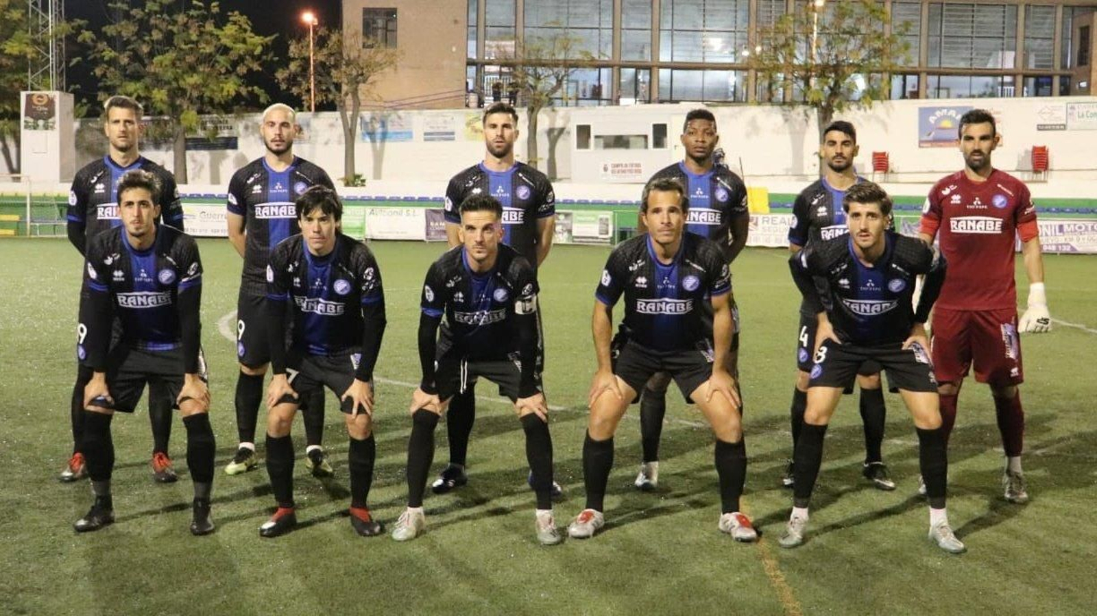 El once del Xerez DFC en su último empate en Conil.