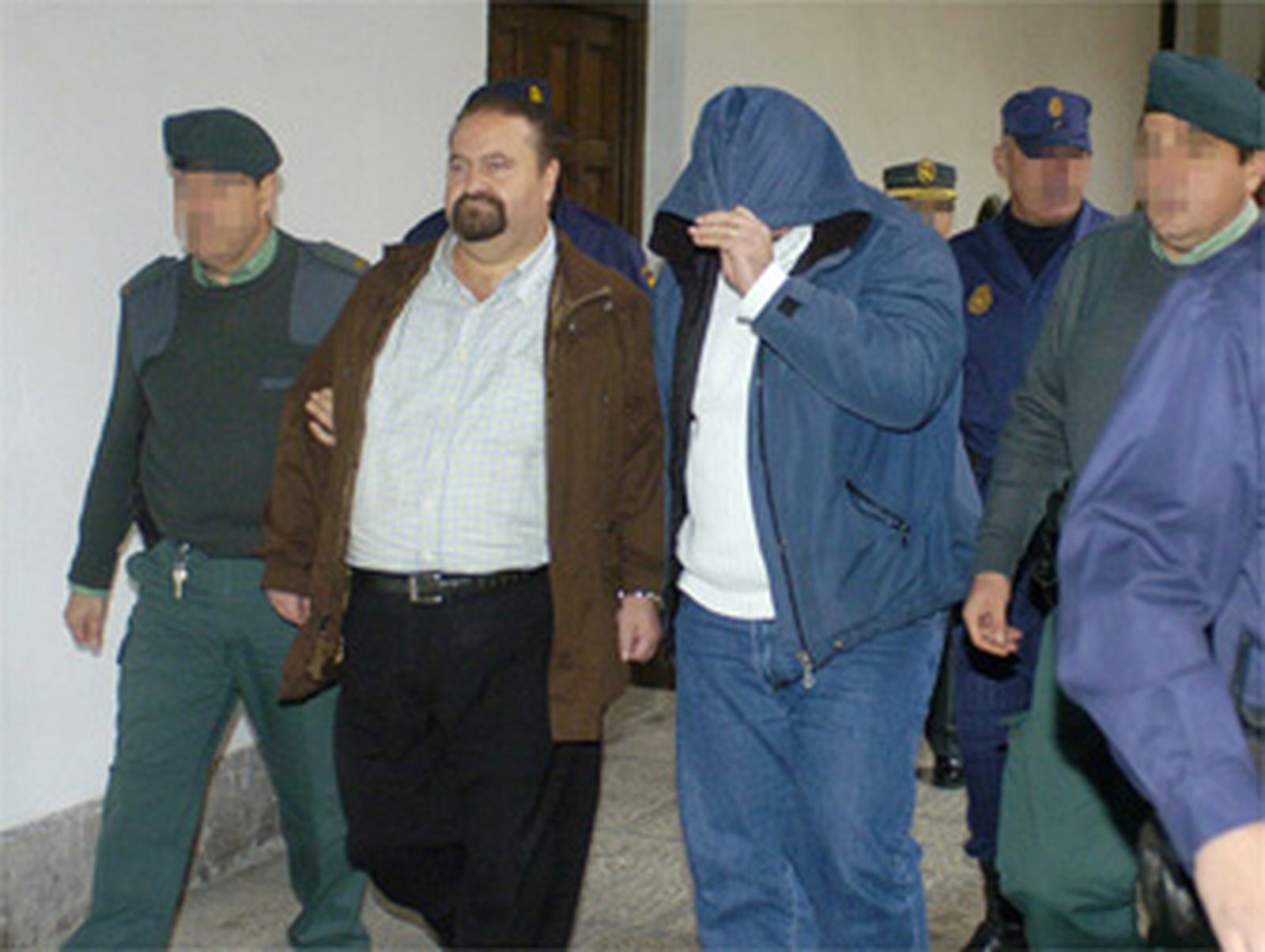 El acusado por la muerte de Beatriz reincide en la tesis de que unos sicarios le obligaron a violarla