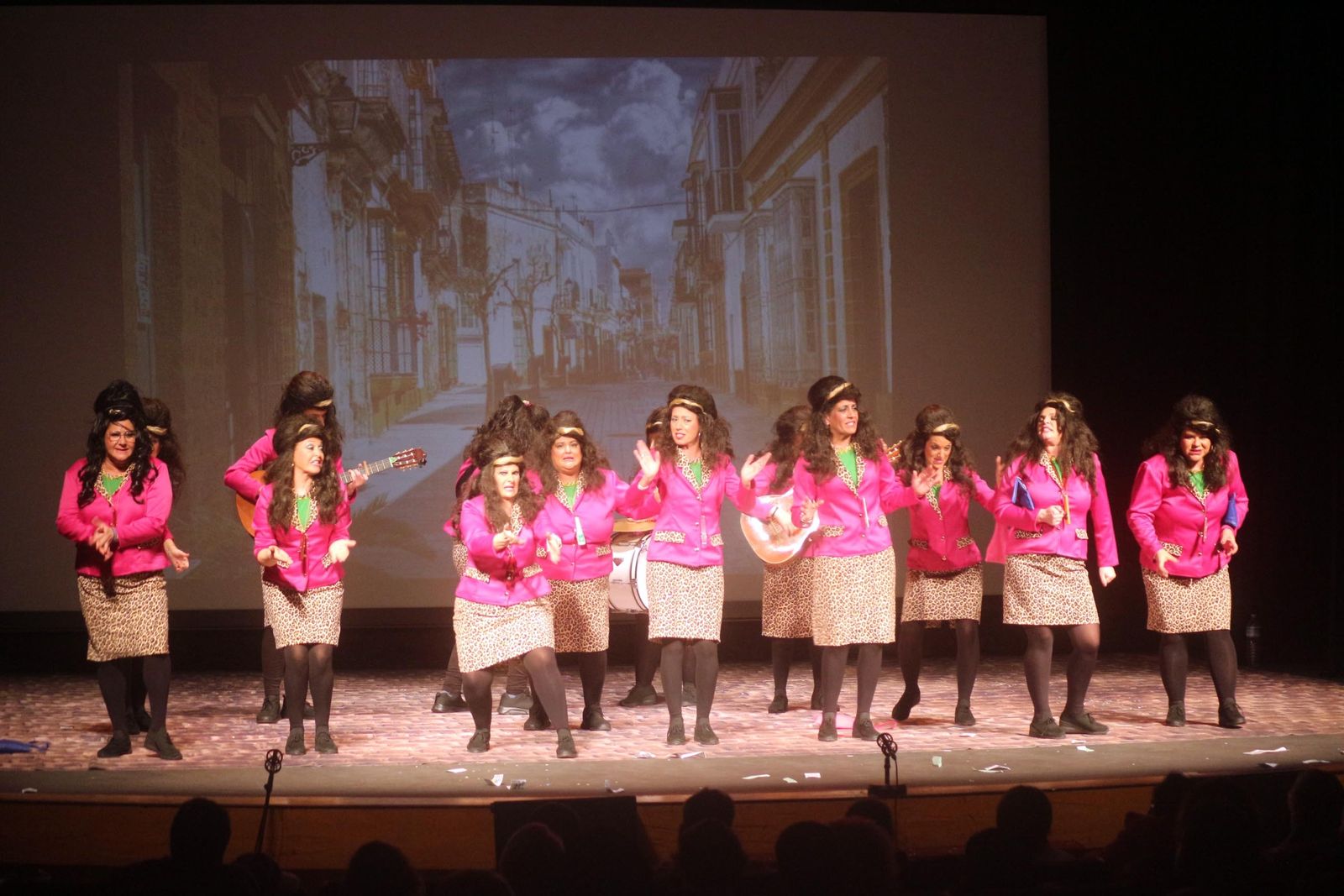 Chirigota ‘Yo no me meto en ná. Las Porculeras’