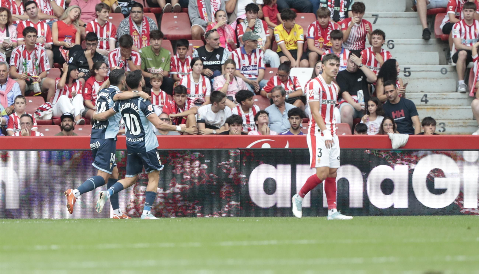 Las mejores fotos del partido en El Molinón para el Sporting - Córdoba CF