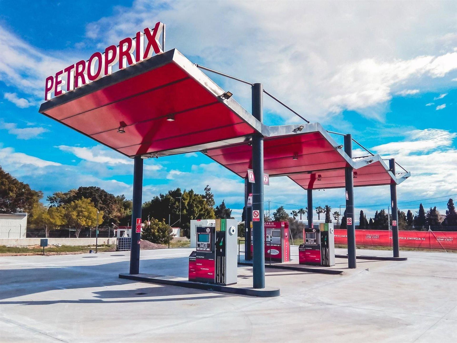 Estación de servicio de Petroprix.