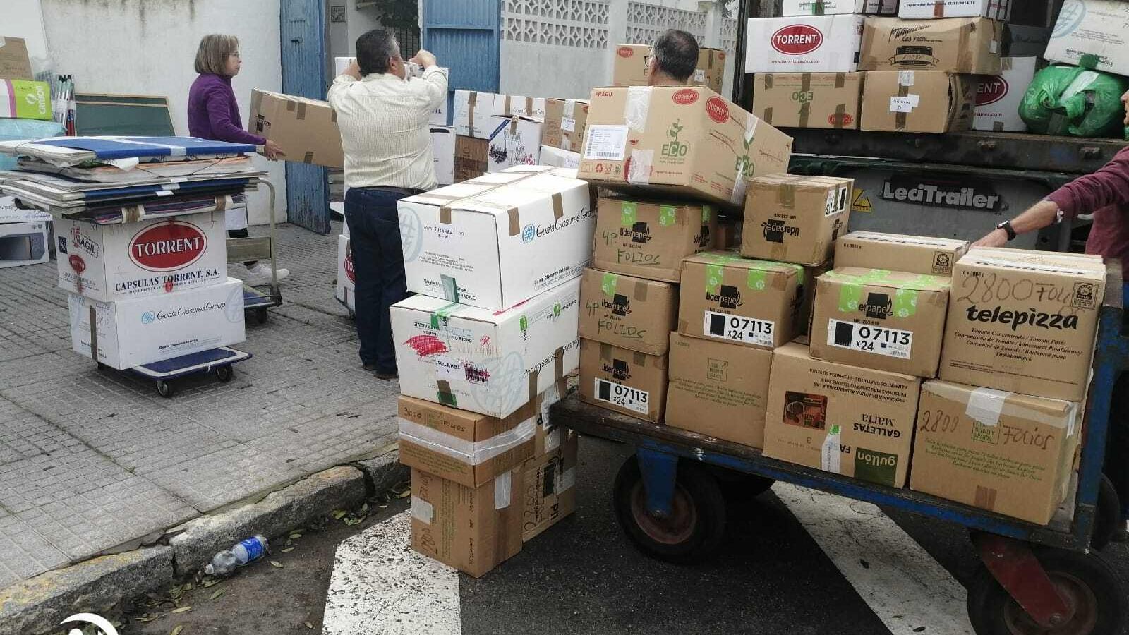 Cargando el contenedor con destino a Kinsasa.