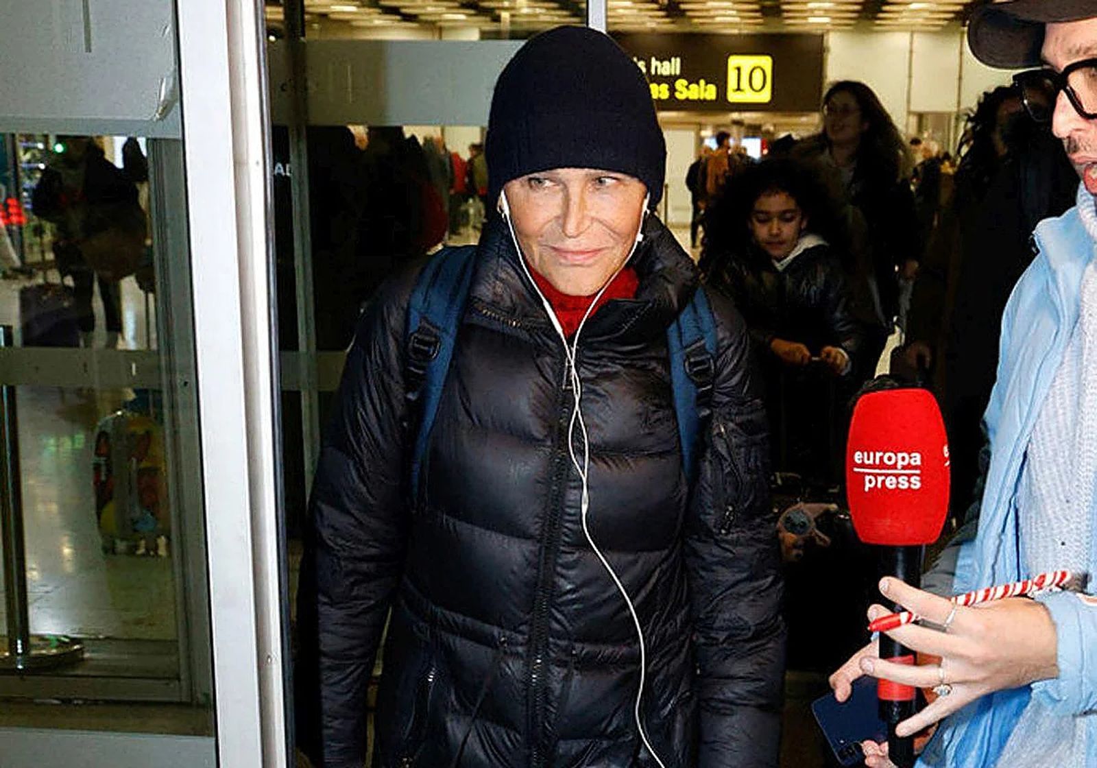 Antonia San Juan ha regresado a los escenarios en la obra de teatro 'La ropa vieja de Cuca' en su Gran Canaria natal.