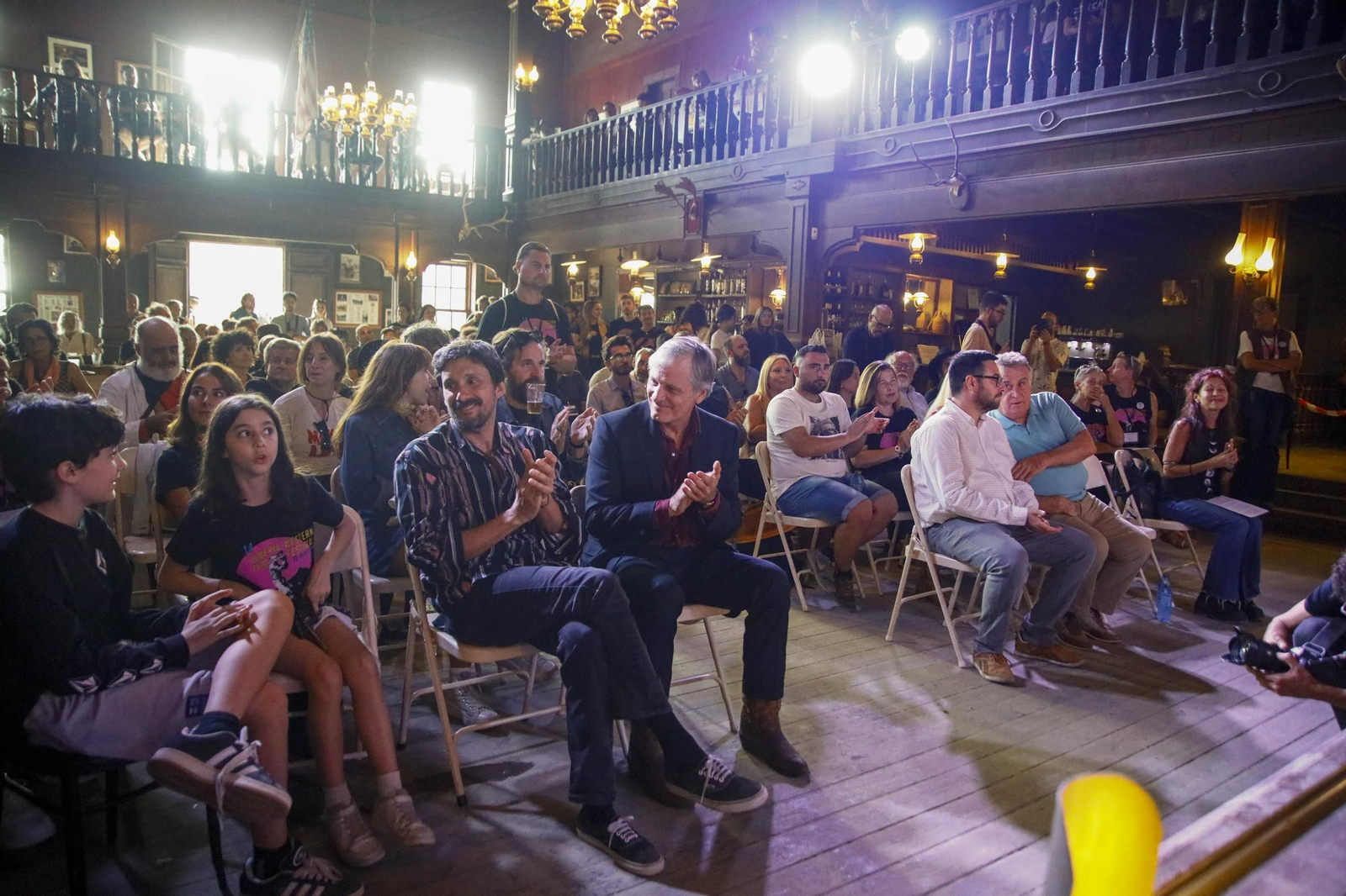 Entrega premio "Spirit of the West" al director Lisandro Alonso