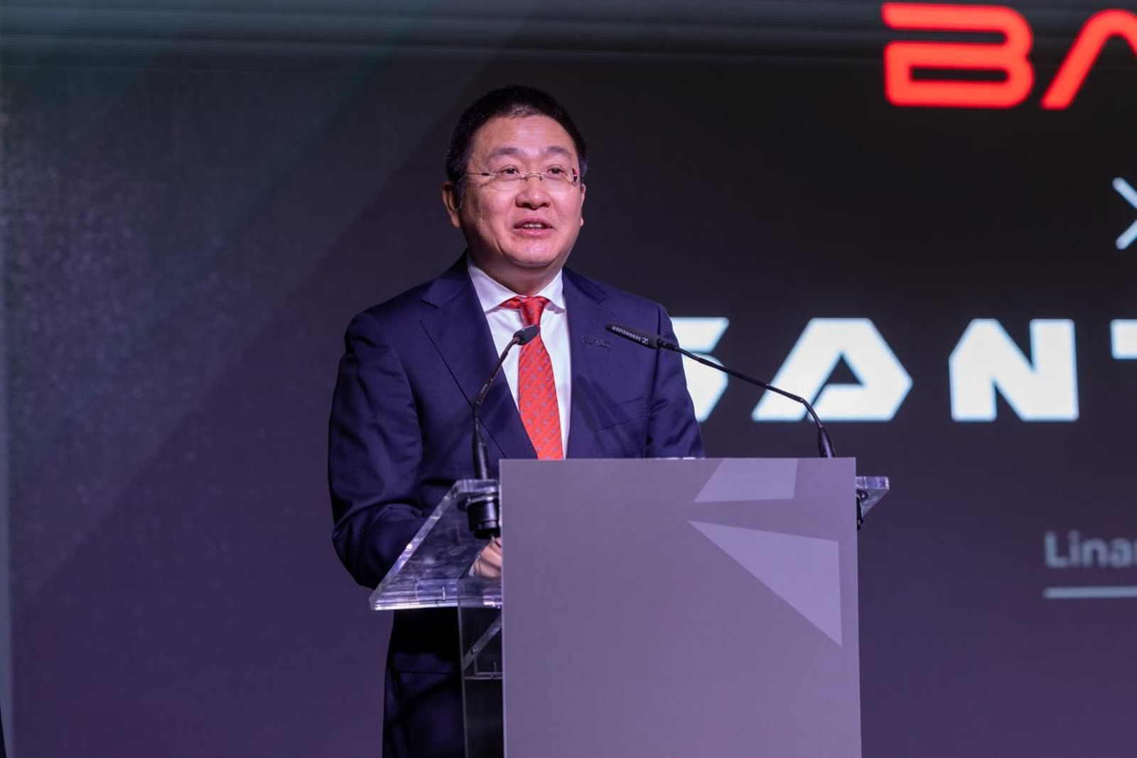 Inauguración de Santana Factory