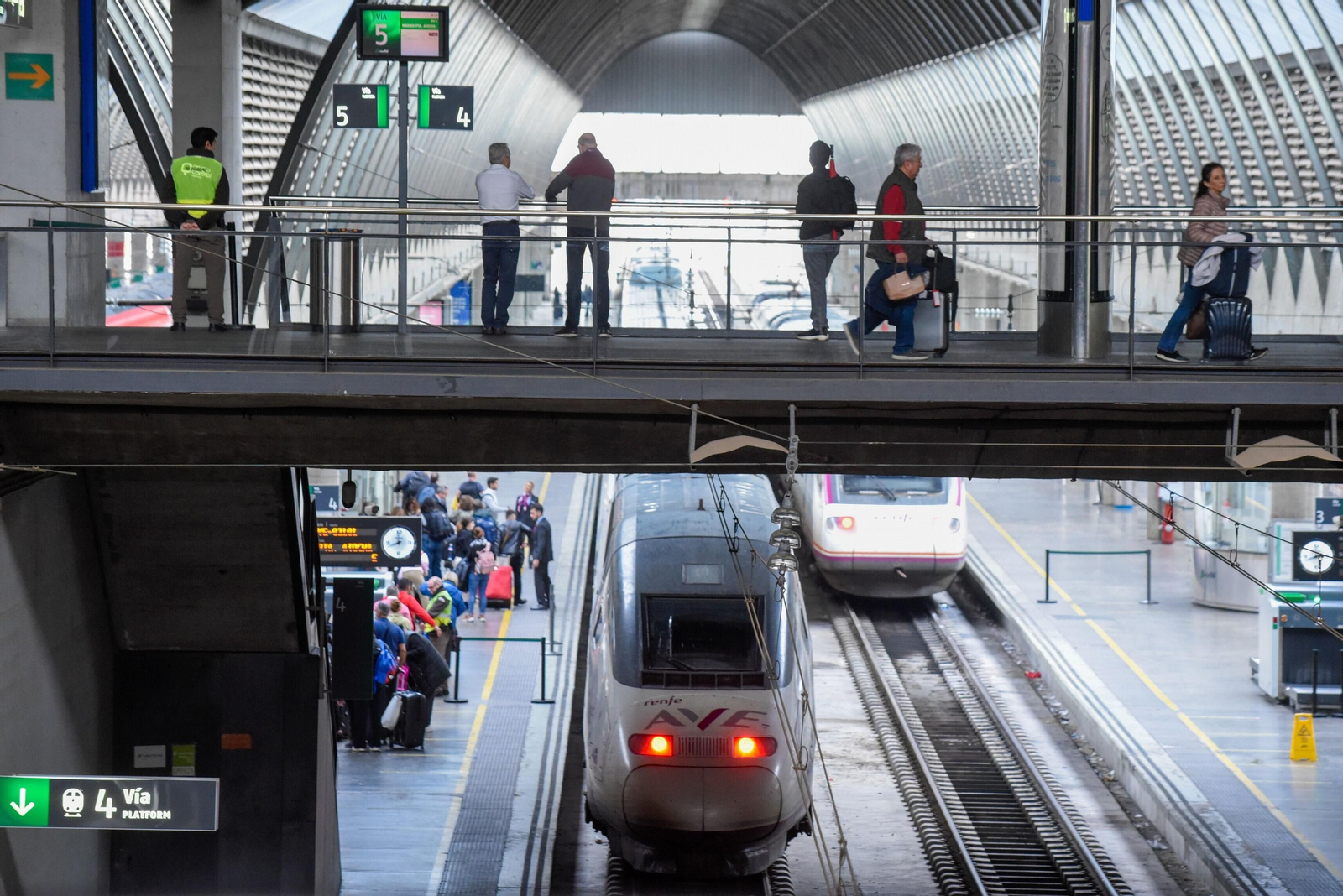 El Gobierno ratifica que la modernización de la línea del AVE entre Sevilla y Madrid concluirá a finales de 2026