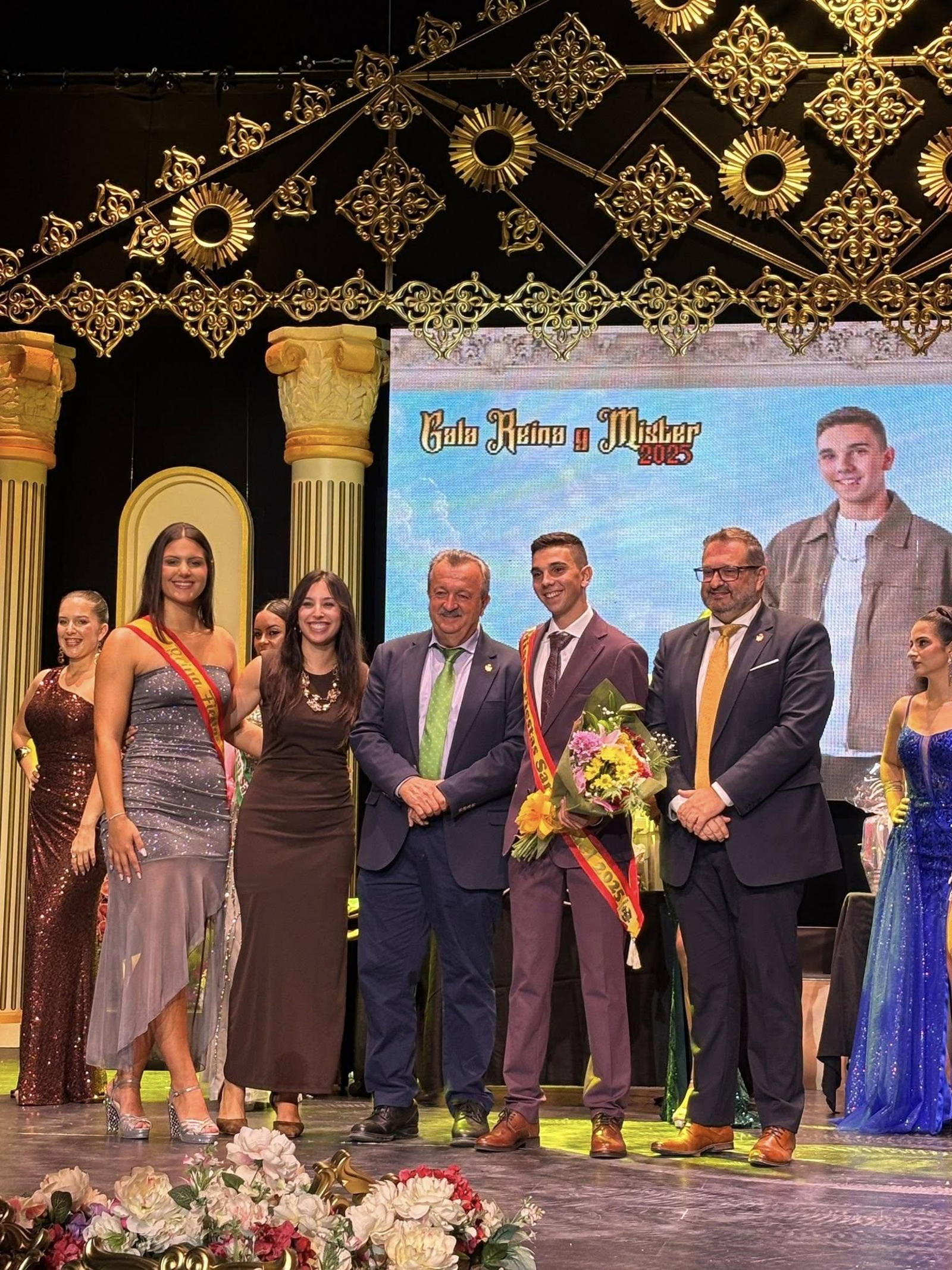 Pulpí ya disfruta de sus fiestas: así se ha vivido el primer día con el pregón y la gala de reina y míster