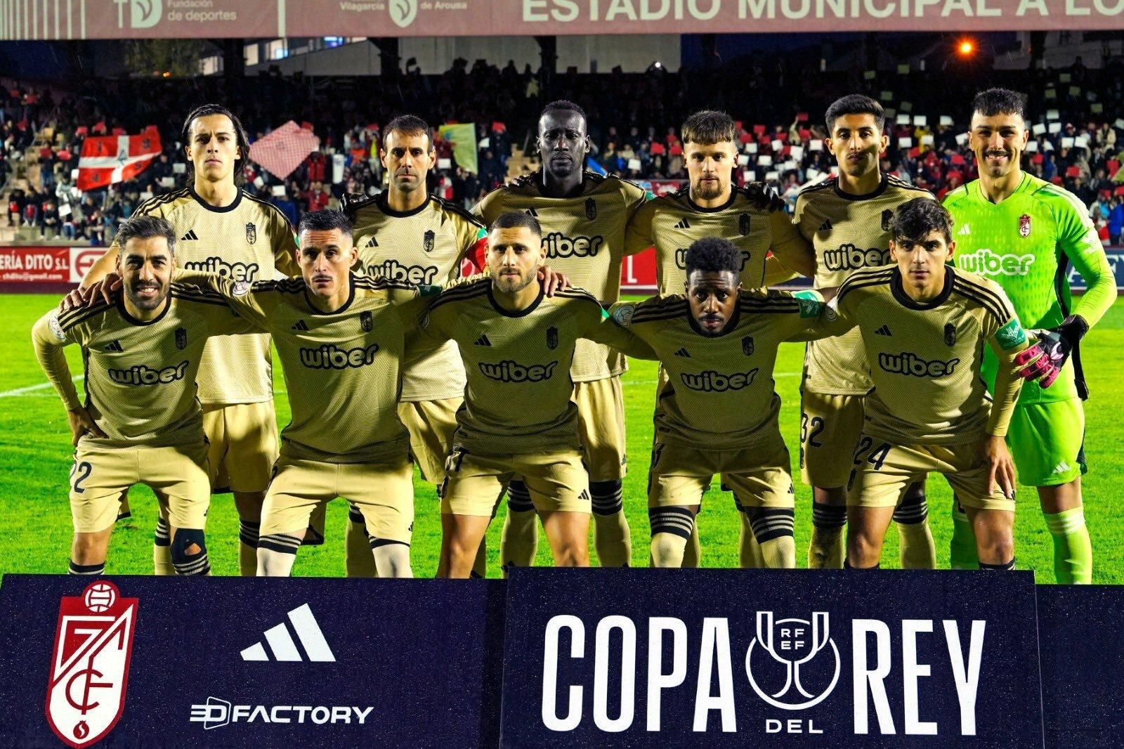 Once inicial, con Adri López, del Granada ante el Arosa