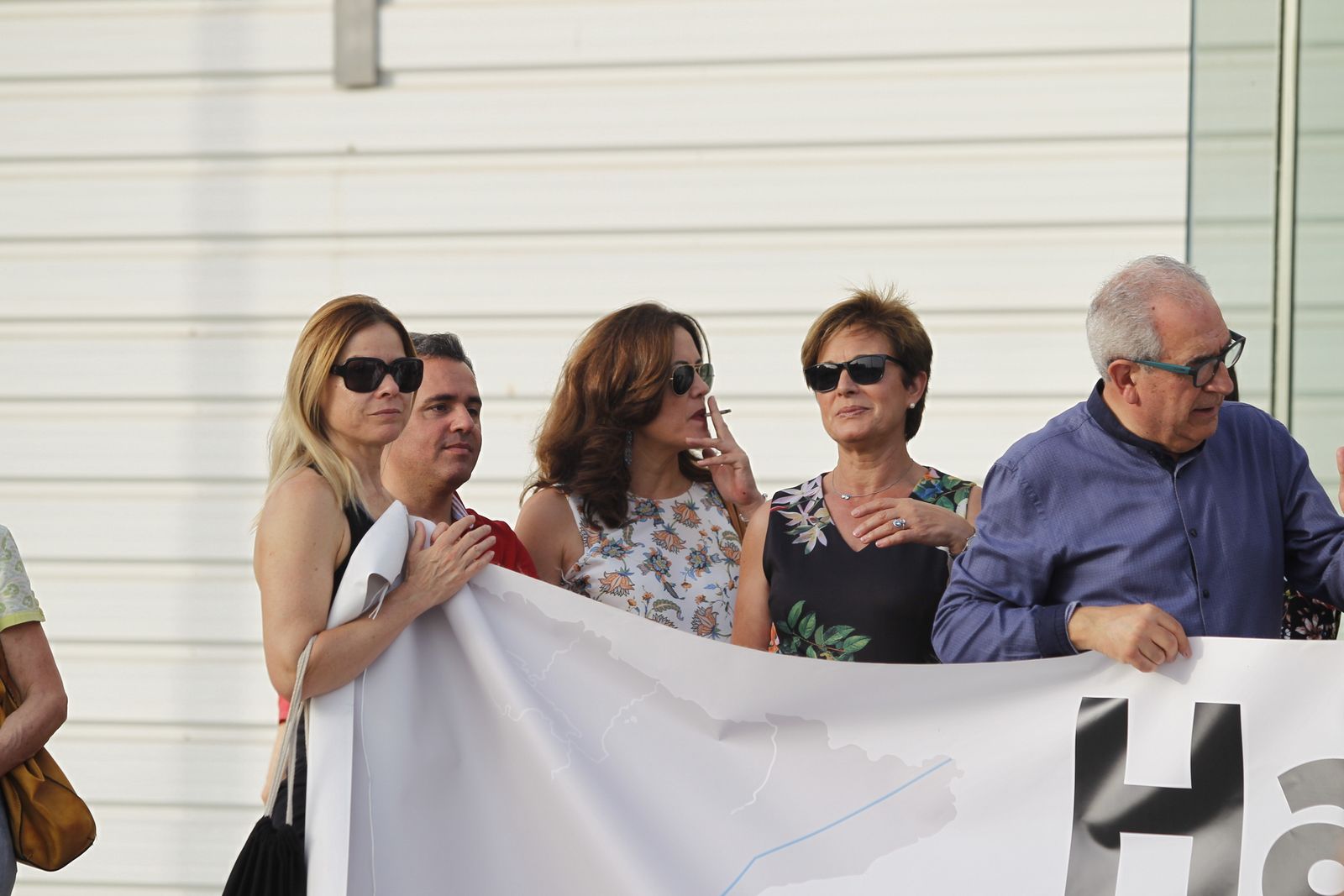 Fotogalería manifestación Mesa del Ferrocarril de Almería
