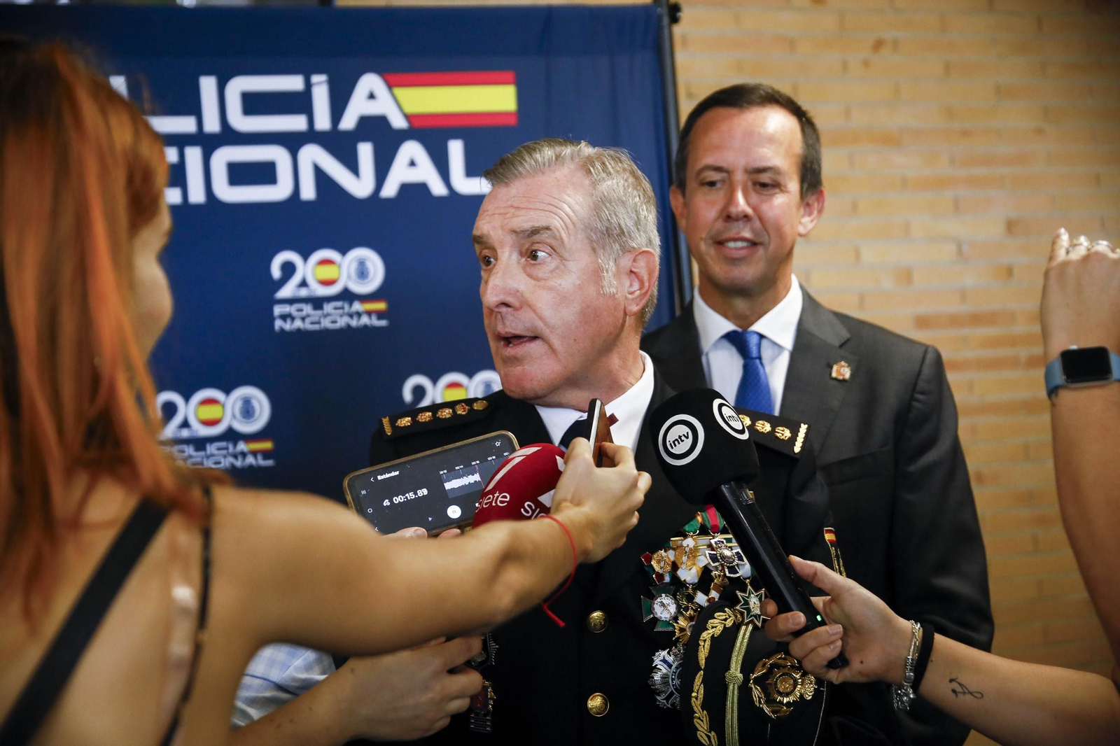 Las imágenes de la celebración del Patrón de la Policía Nacional en Almería, los Santos Ángeles Custodios