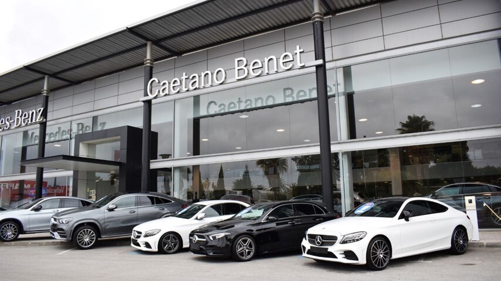 Caetano opera en España con hasta quince marcas diferentes.