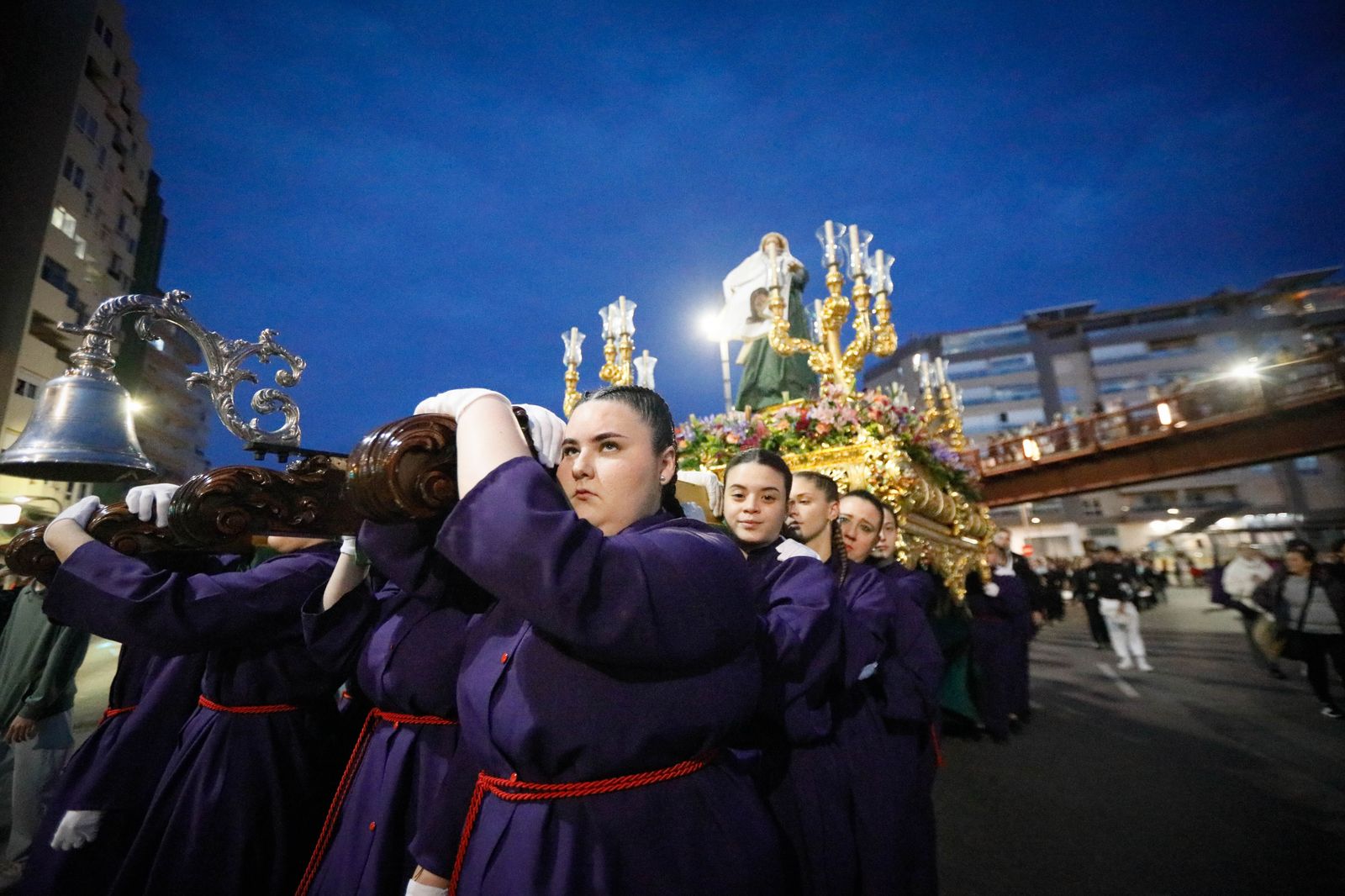 La procesión del Encuentro, en imágenes