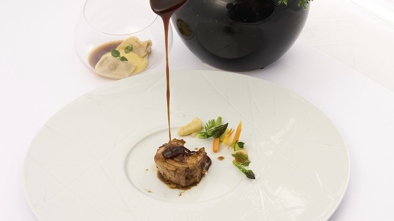 Plato ganador del Premio Promesas de Le Cordon Bleu en 2022.