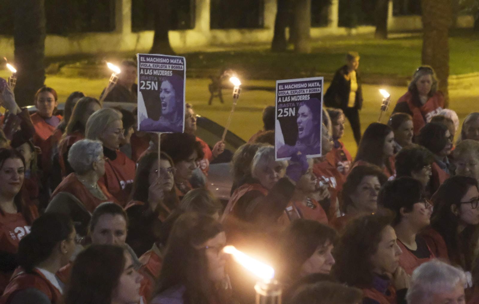 La manifestación en Córdoba contra la violencia de género, en fotografías