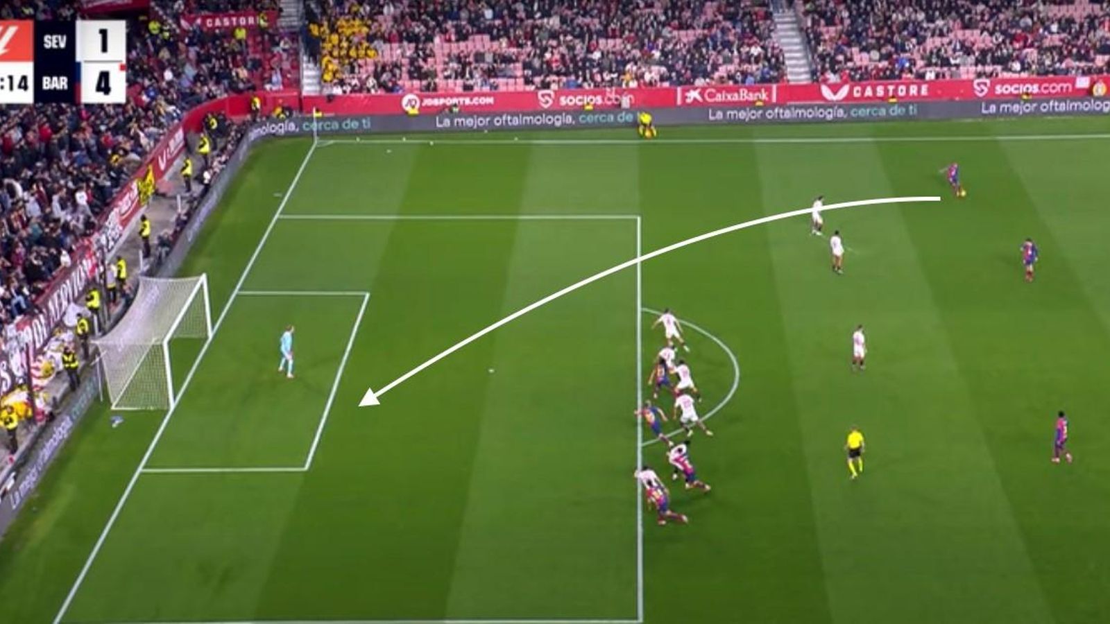 Raphinha ejecuta la falta que da origen al 1-4 de Eric García este domingo.