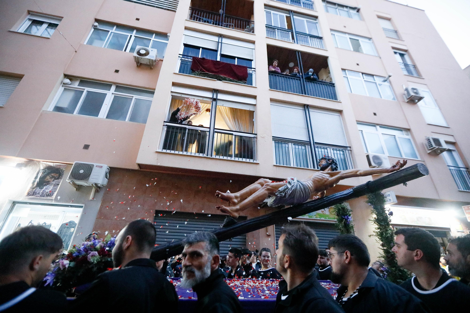 La procesión del Calvario, en imágenes