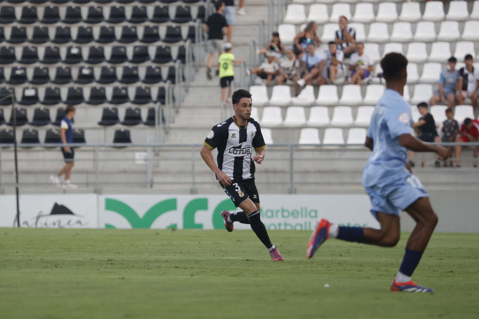 Las imágenes del partido amistoso entre la Balona y el Torremolinos