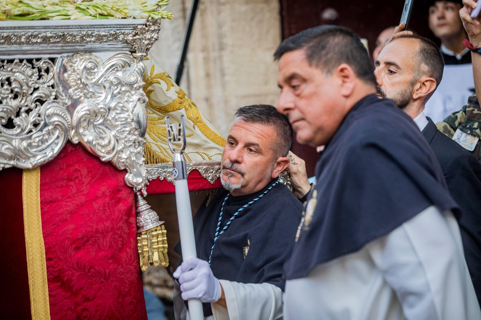 Las imágenes de la procesión de la Virgen del Rosario en Cádiz