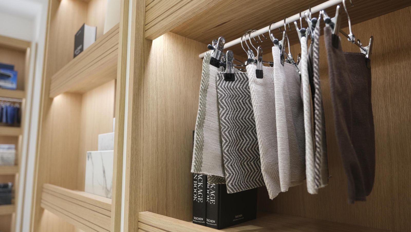 Cosentino City llega al Paseo de Almería , en imágenes