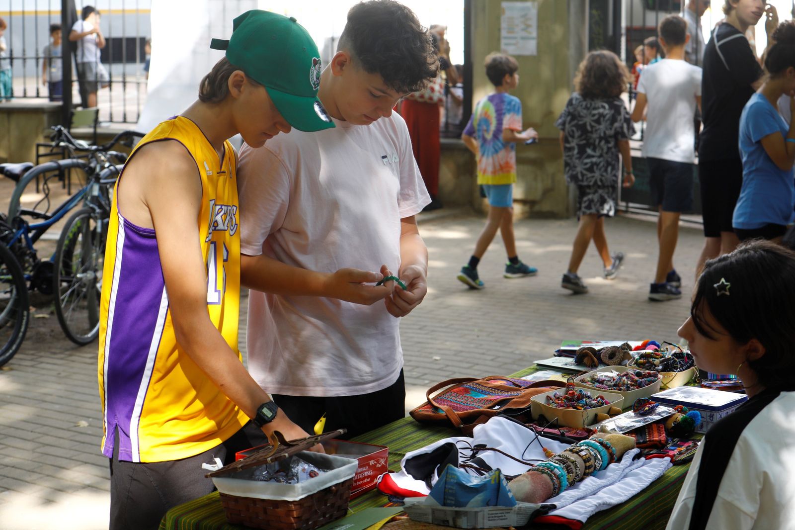 La Feria del Emprendimiento de las cooperativas escolares del Colegio Ferroviario de Córdoba, en imágenes