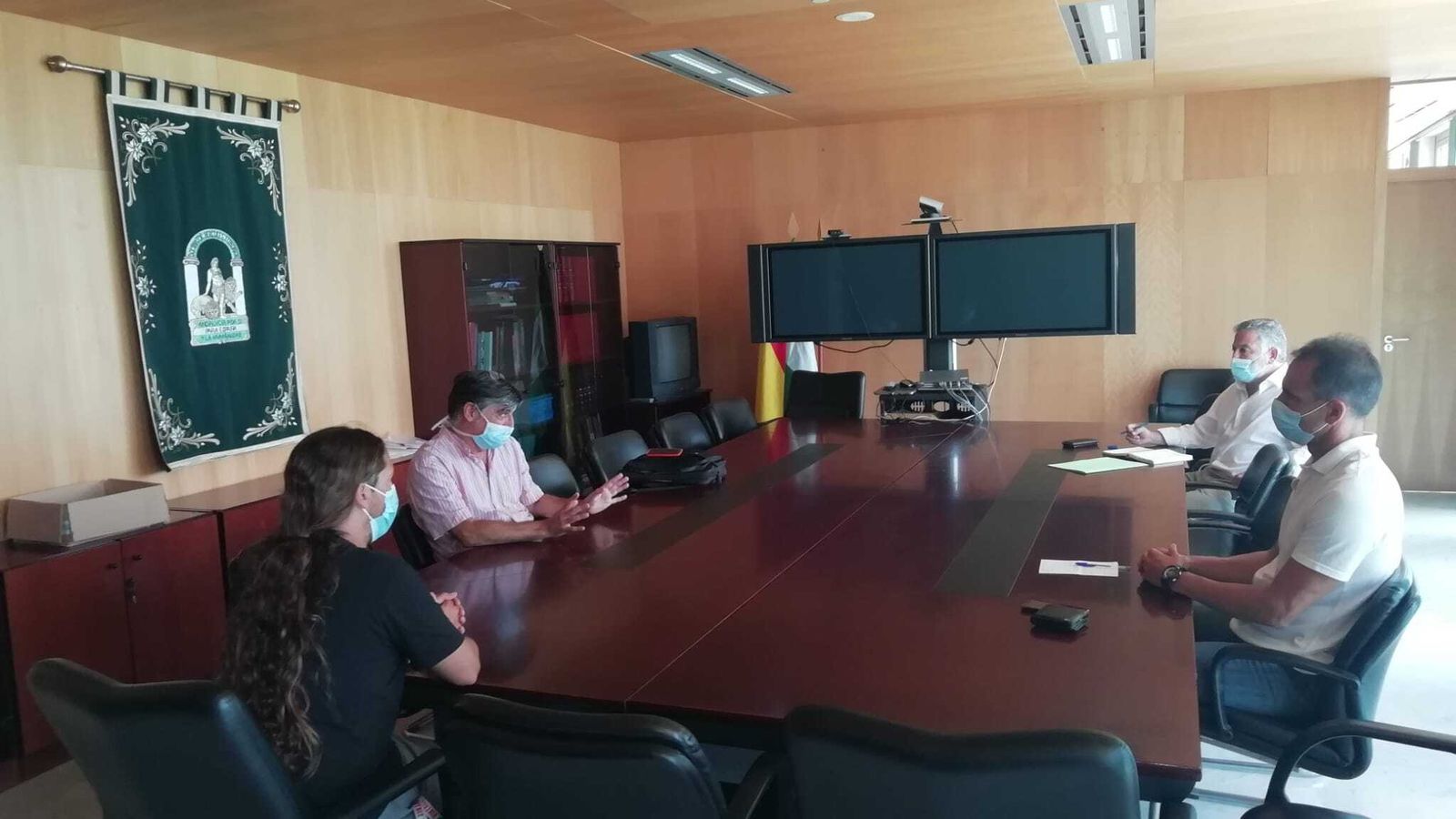 Encuentro de representantes del Comité de Empresa de Puerto Real con el delegado de Empleo