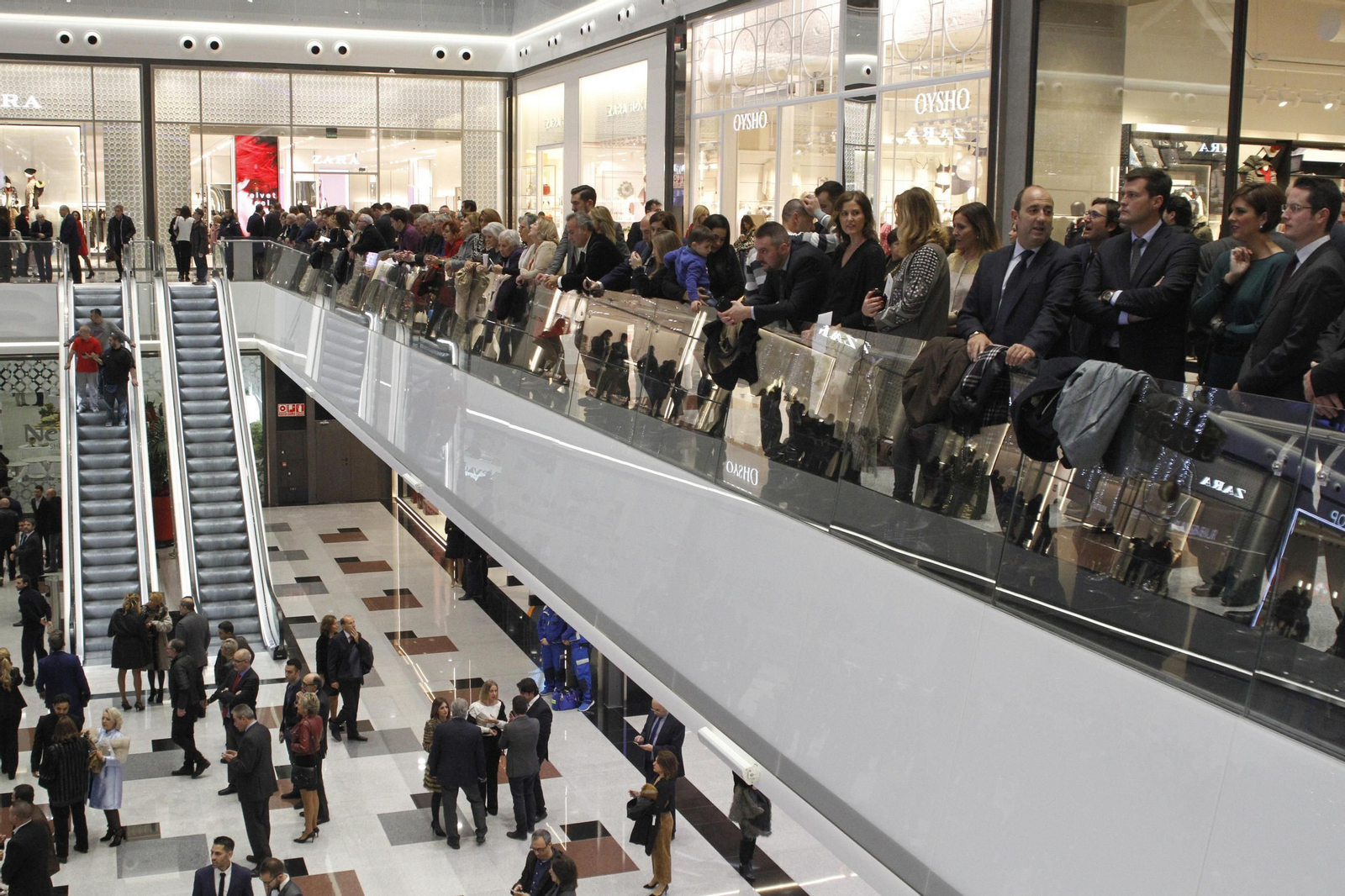 Fiesta en Granada por la apertura del Nevada