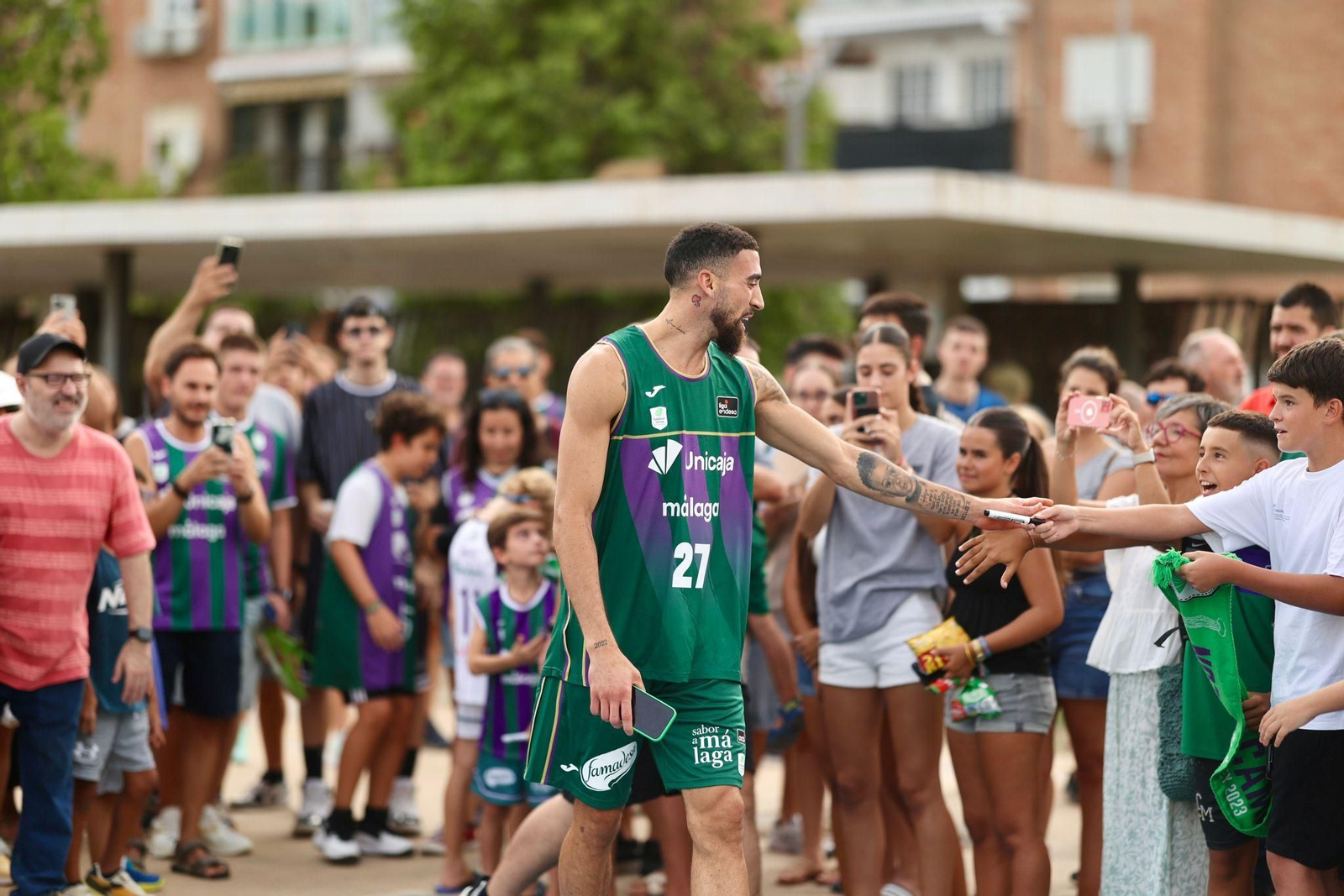 Las fotos de la espectacular presentación de Chris Duarte con el Unicaja en el Parque del Oeste