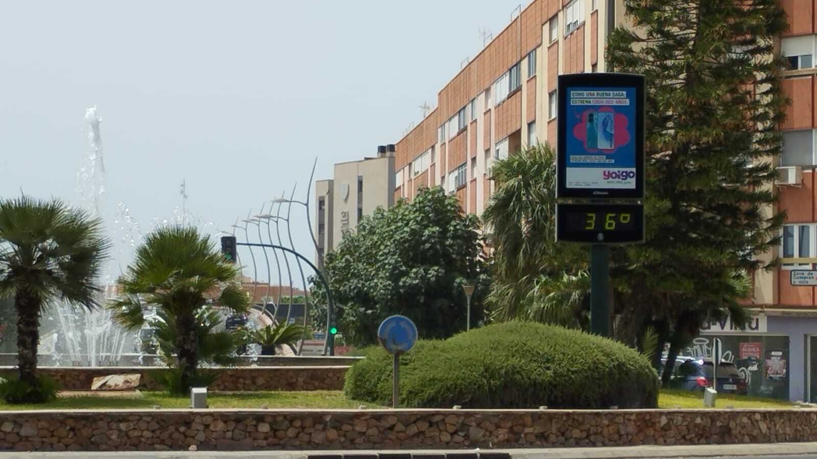 36 grados en los termómetros de la capital ayer a mediodía