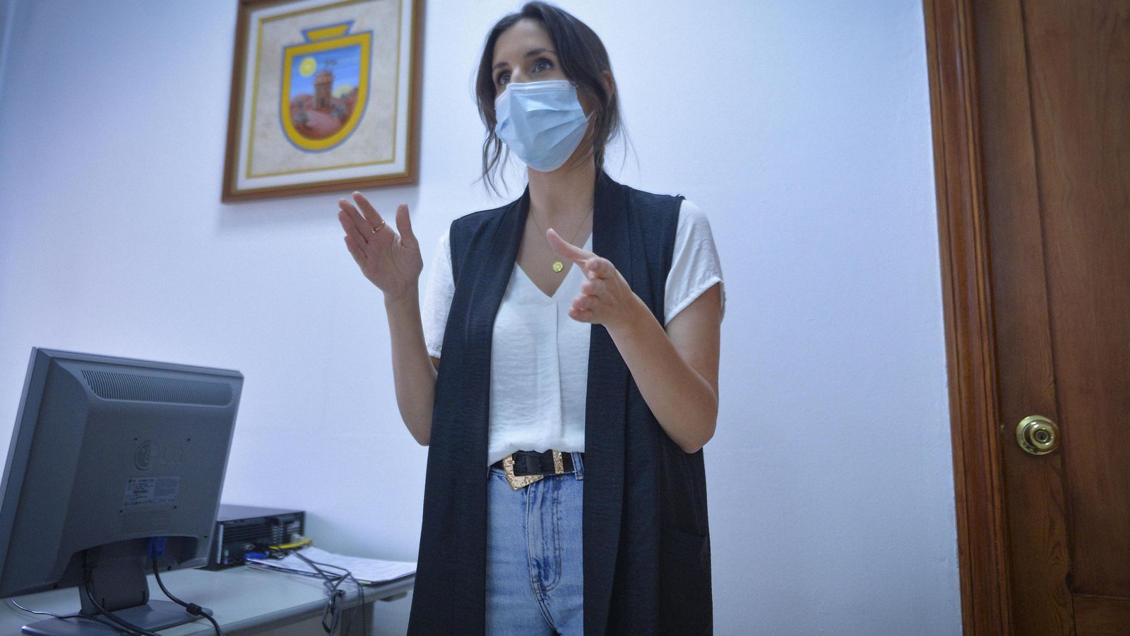 La secretaria-interventora, Irene Morgado, que aterrizó en la ELA de El Palmar de Troya  poco antes de la segregación, con 26 años, y está liderando el proceso desde el punto de vista técnico.