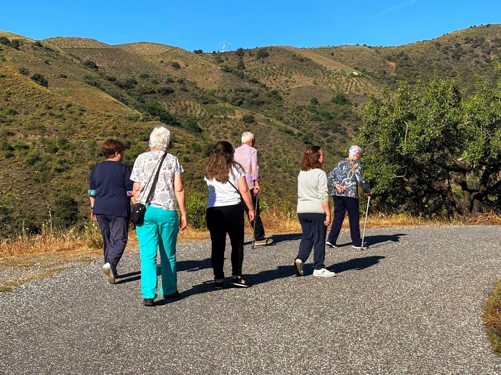 Un grupo de personas participando en una de las actividades