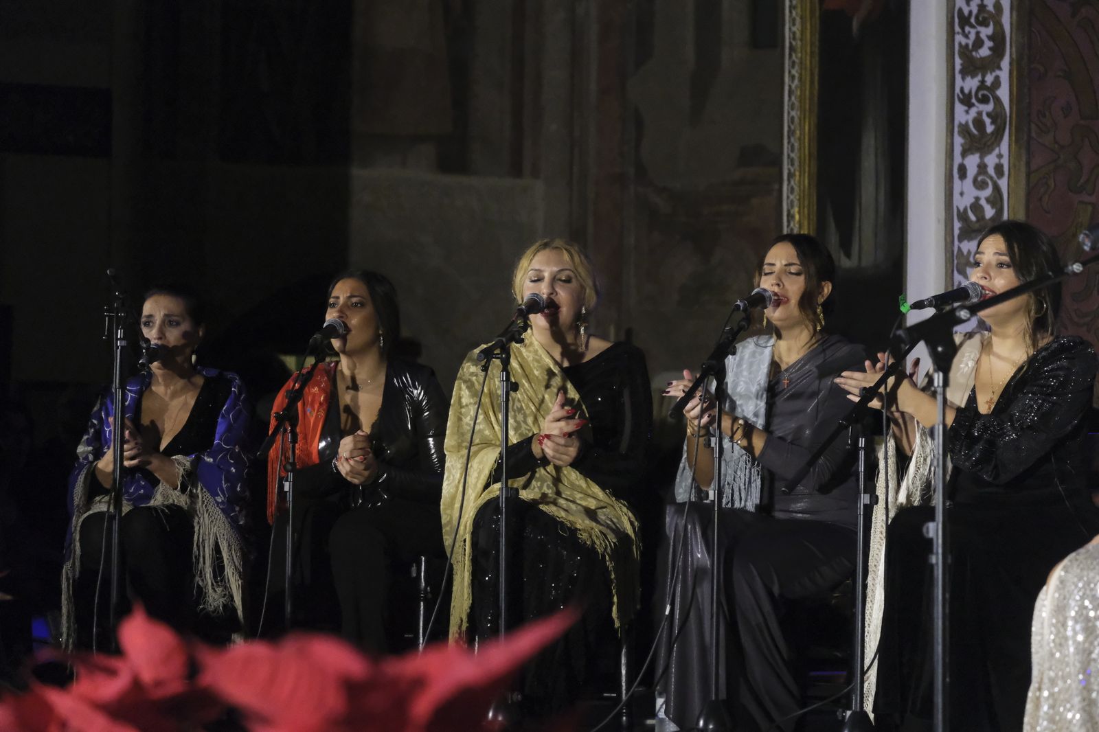 La zambomba flamenca con María José Santiago en Córdoba, en fotografías