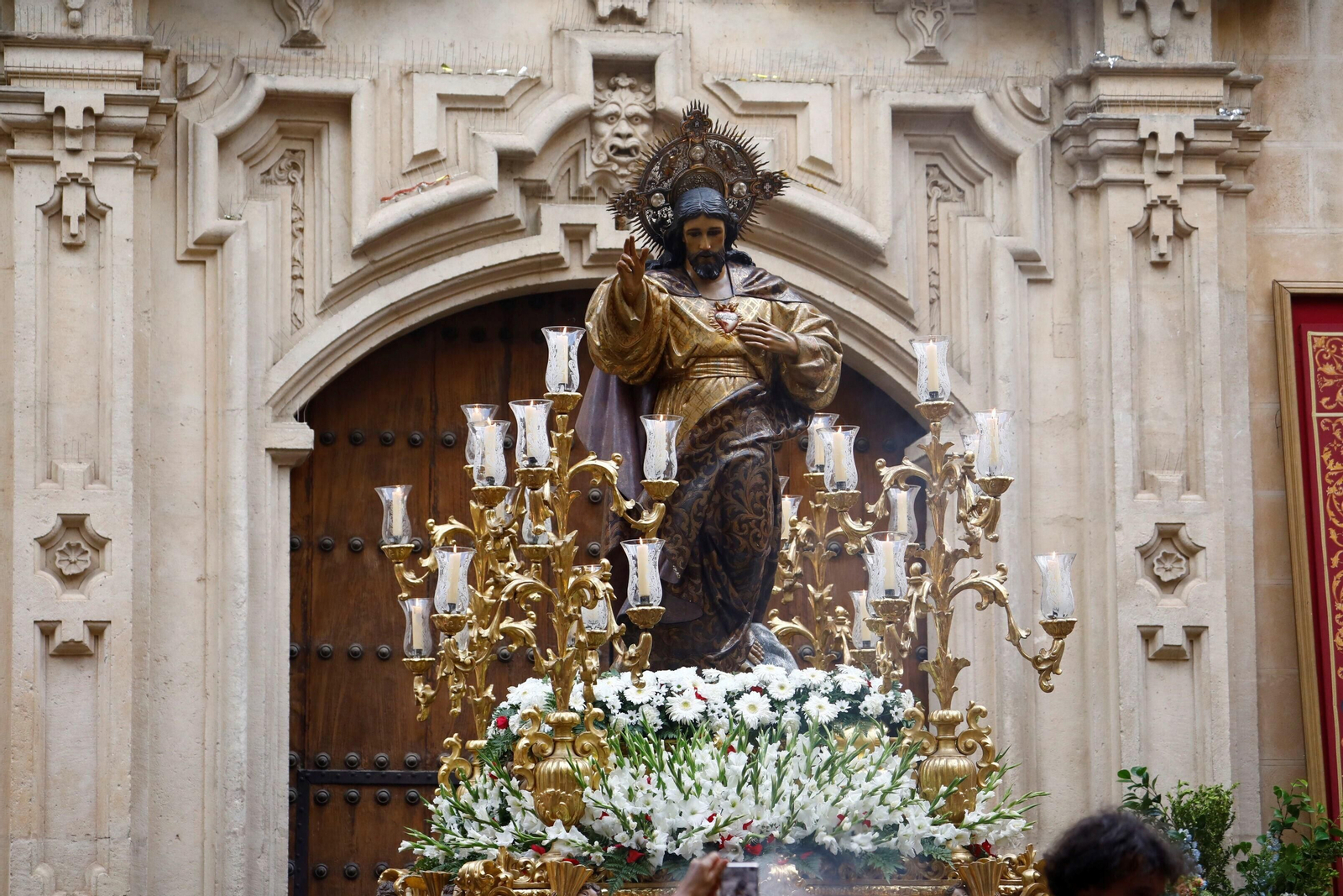 La procesión del Sagrado Corazón de Jesús en Córdoba, en imágenes