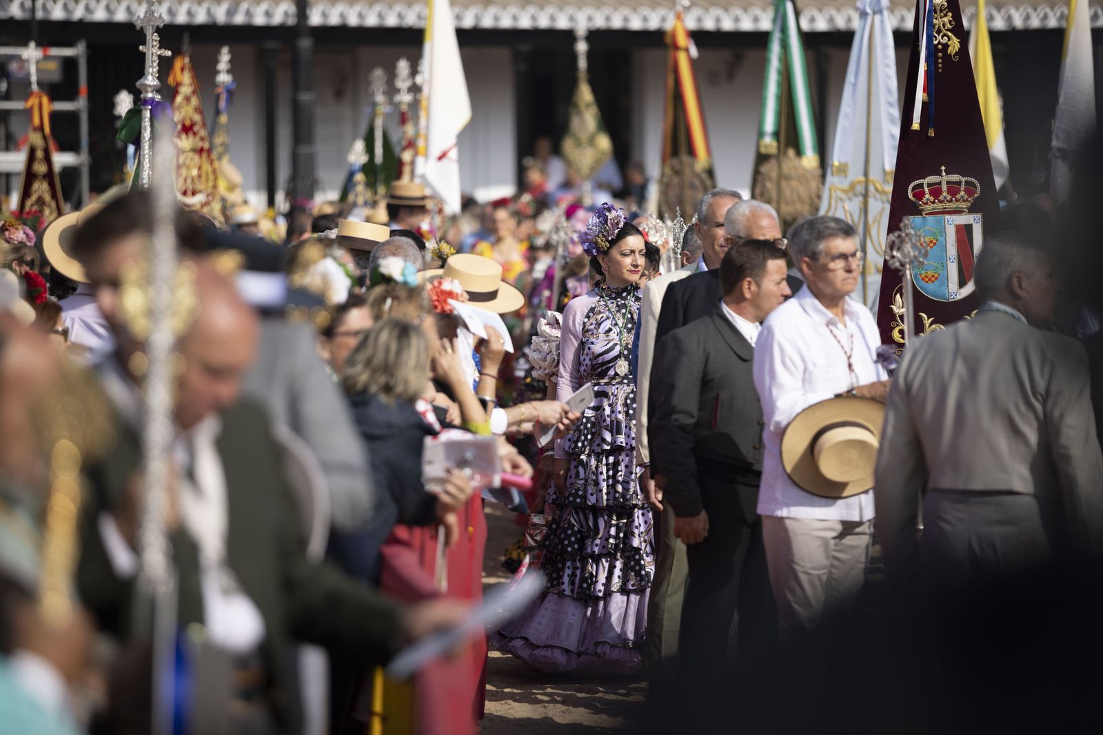 El Rocio 2023: Imágenes de la misa Pontifical del Domingo de Pentecostés