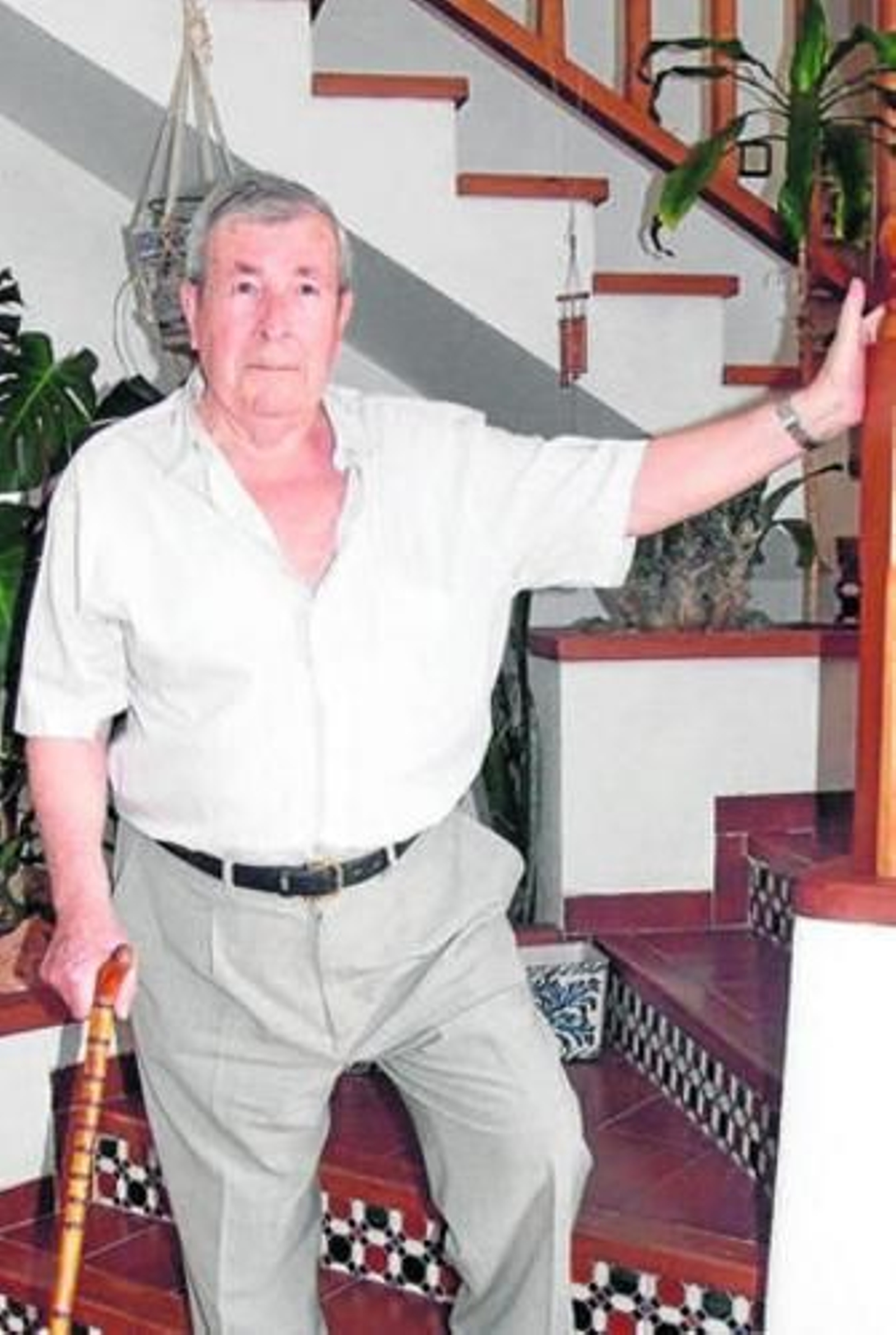 Antonio Prieto en su casa de Roquetas de Mar.