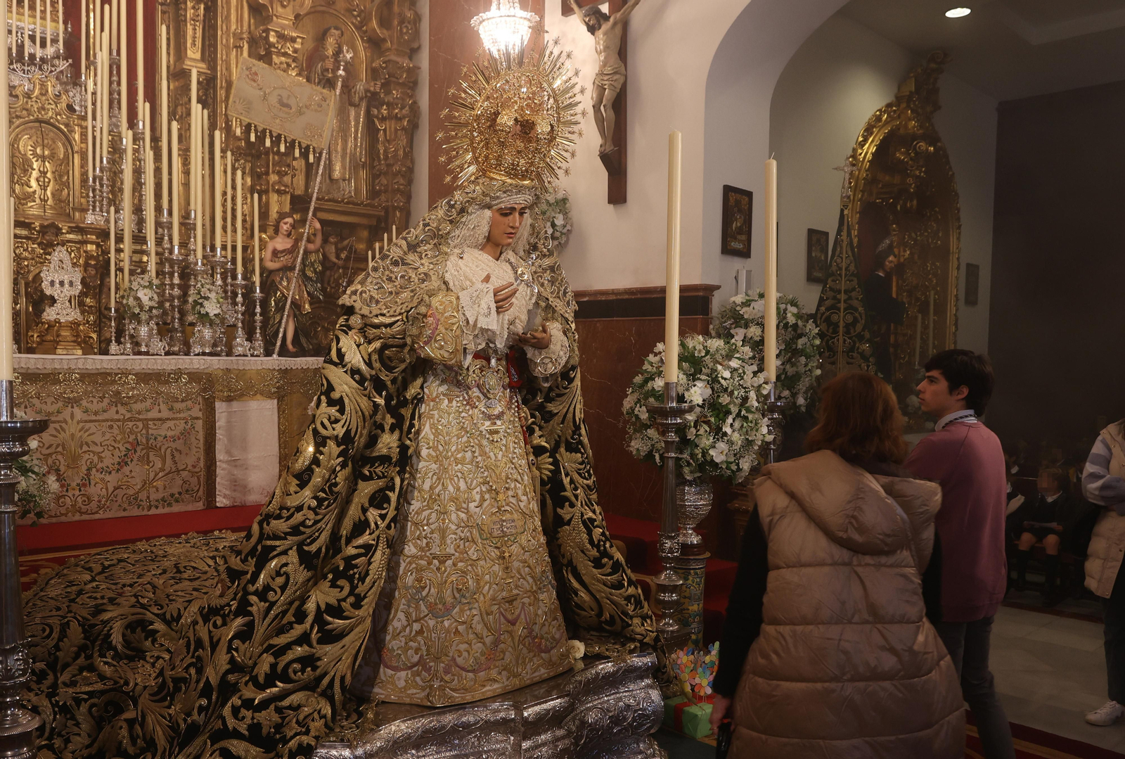 Besamanos de la Esperanza de Triana