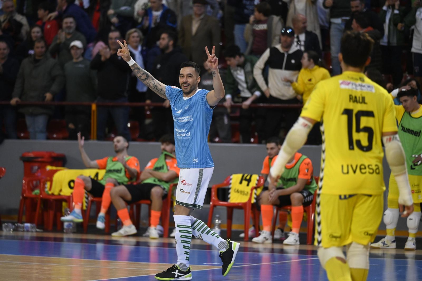 Las mejores fotos del ambiente en Vista Alegre para el Córdoba Futsal - Ribera Navarra