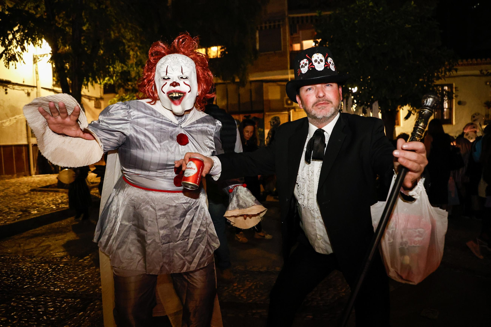 Granada se disfraza para vivir la noche mas terrorifica del año