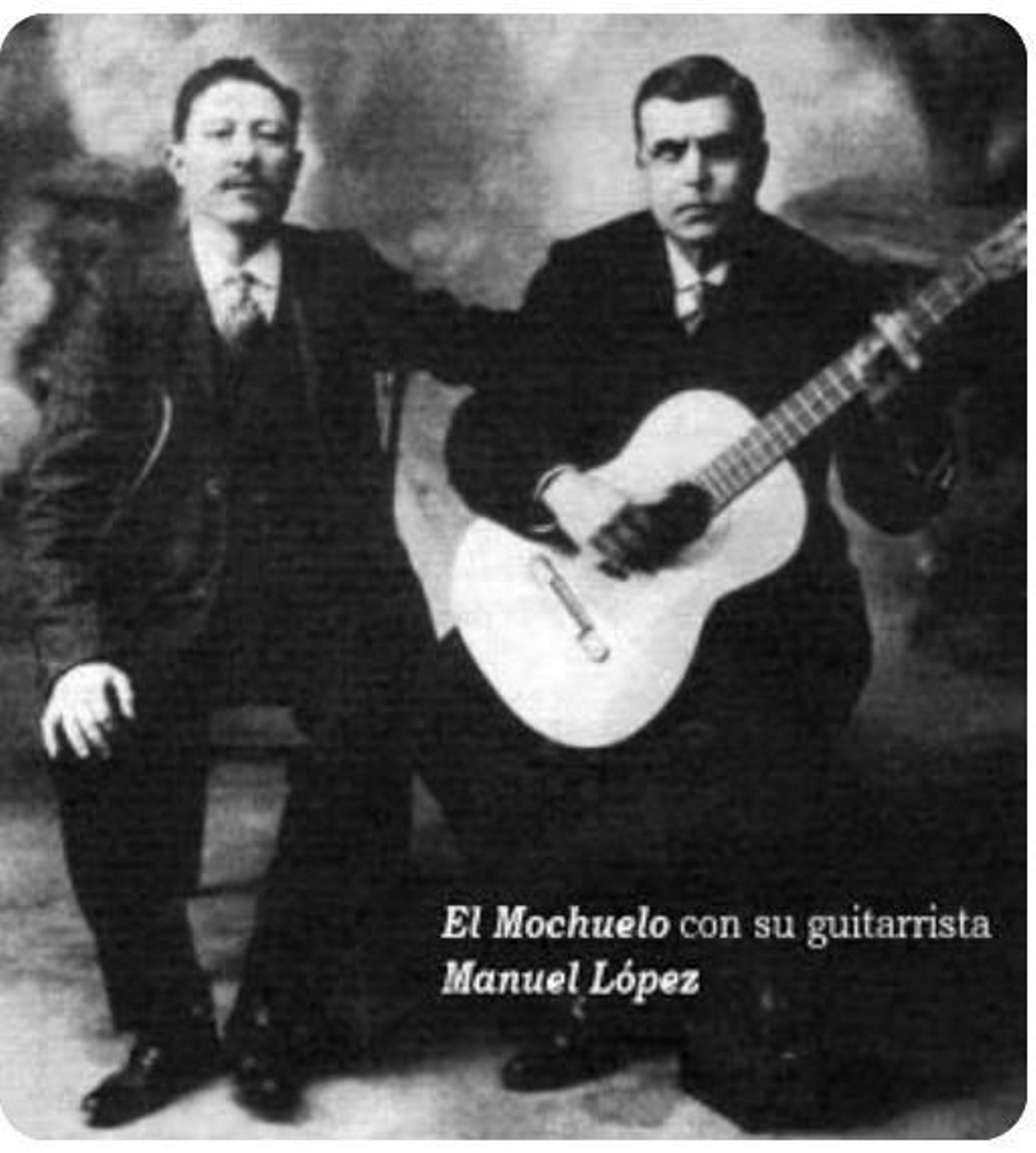 [6] El Mochuelo con el guitarrista Manuel López, habitual en sus grabaciones.