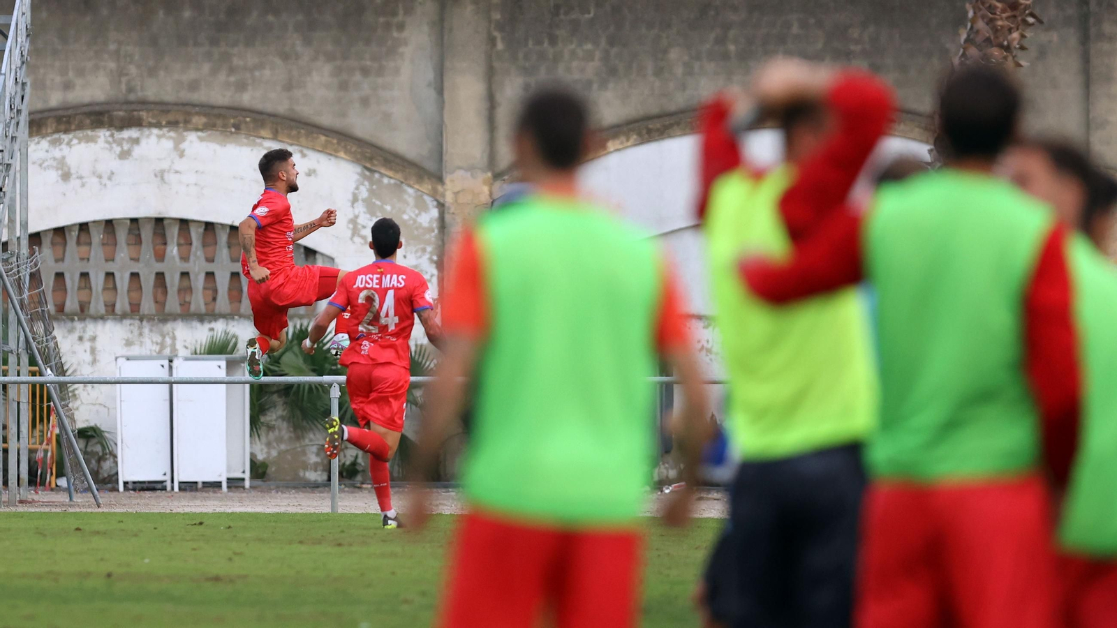 Imágenes del Xerez DFC contra la Deportiva Minerva en el Pedro Garrido de Jerez